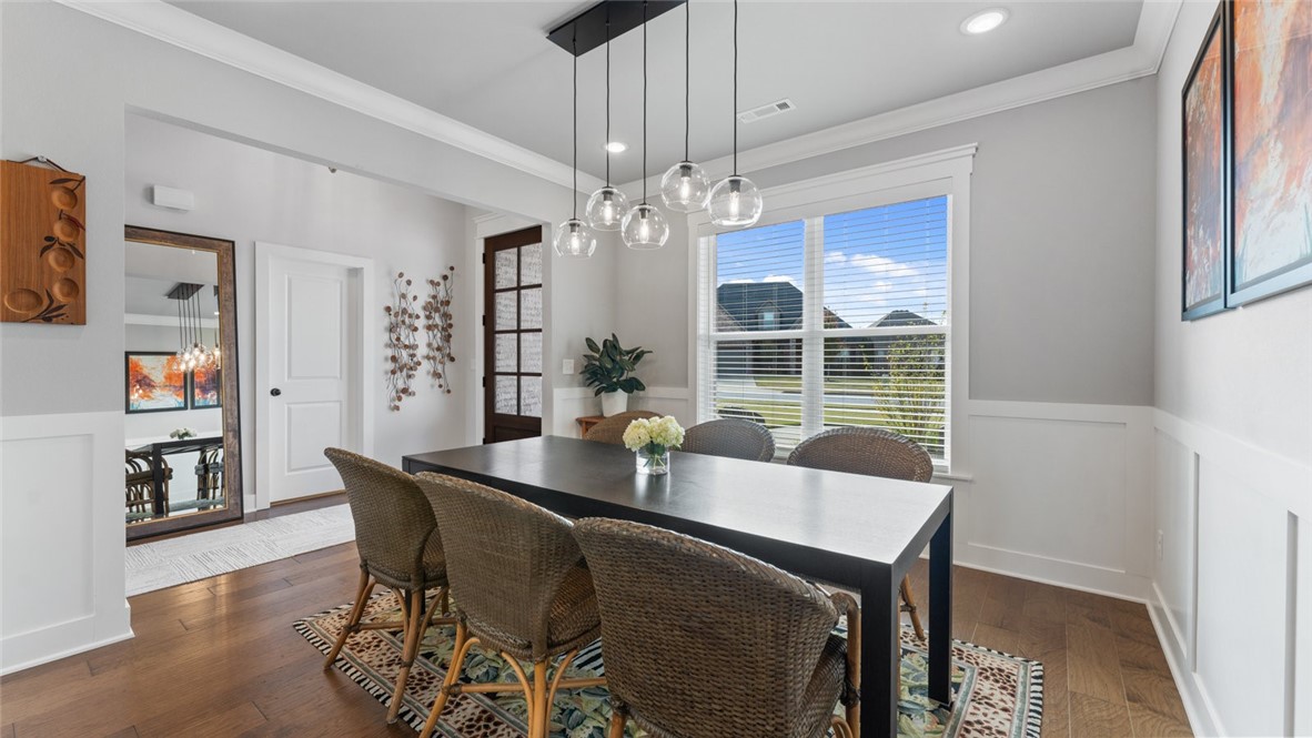 Bentonville, Arkansas, 72713, United States, 4 Bedrooms Bedrooms, ,3 BathroomsBathrooms,Residential,For Sale,1989403