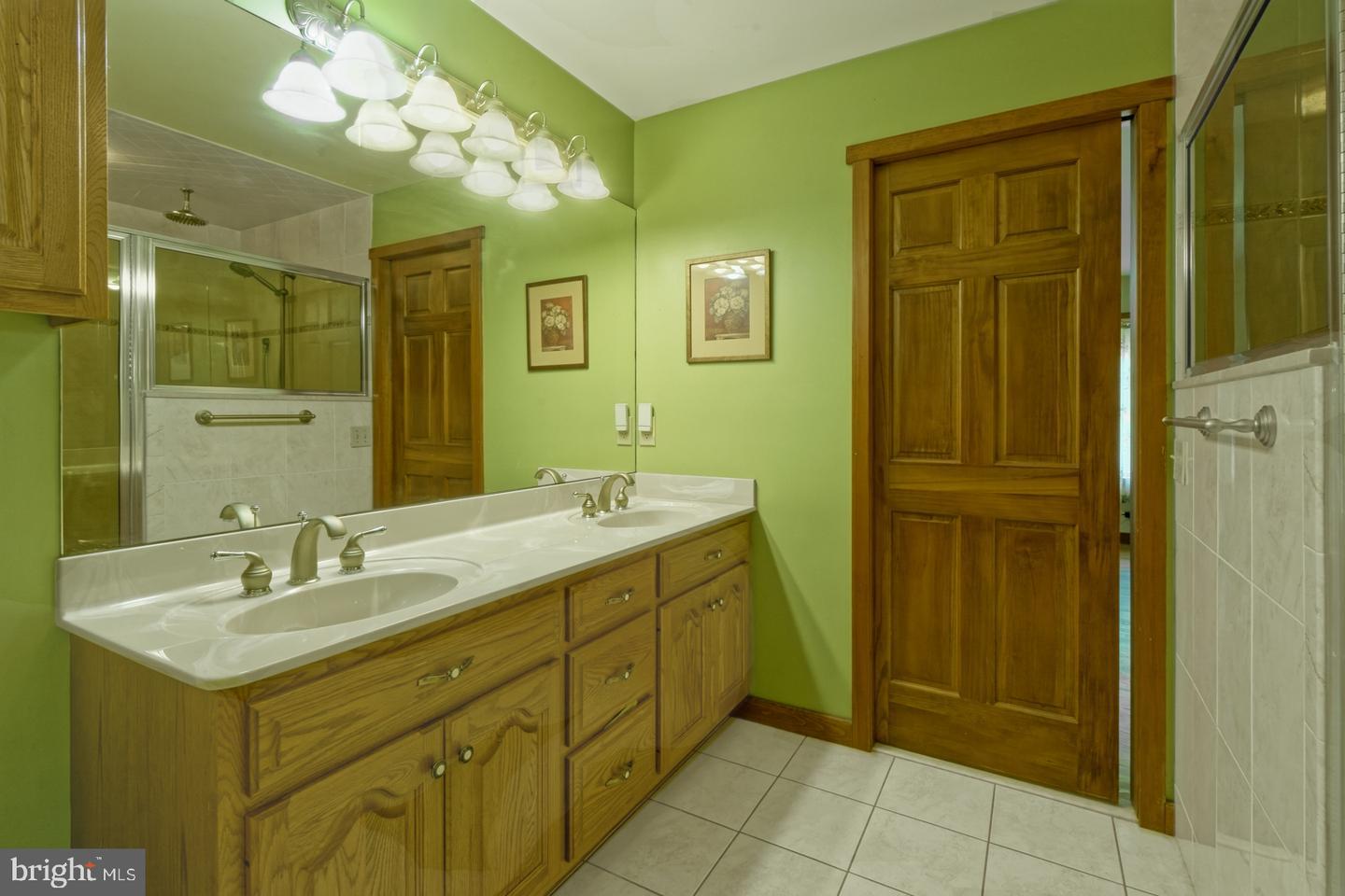 Vineland, New Jersey, 08361, United States, 3 Bedrooms Bedrooms, ,3 BathroomsBathrooms,Residential,For Sale,1827836