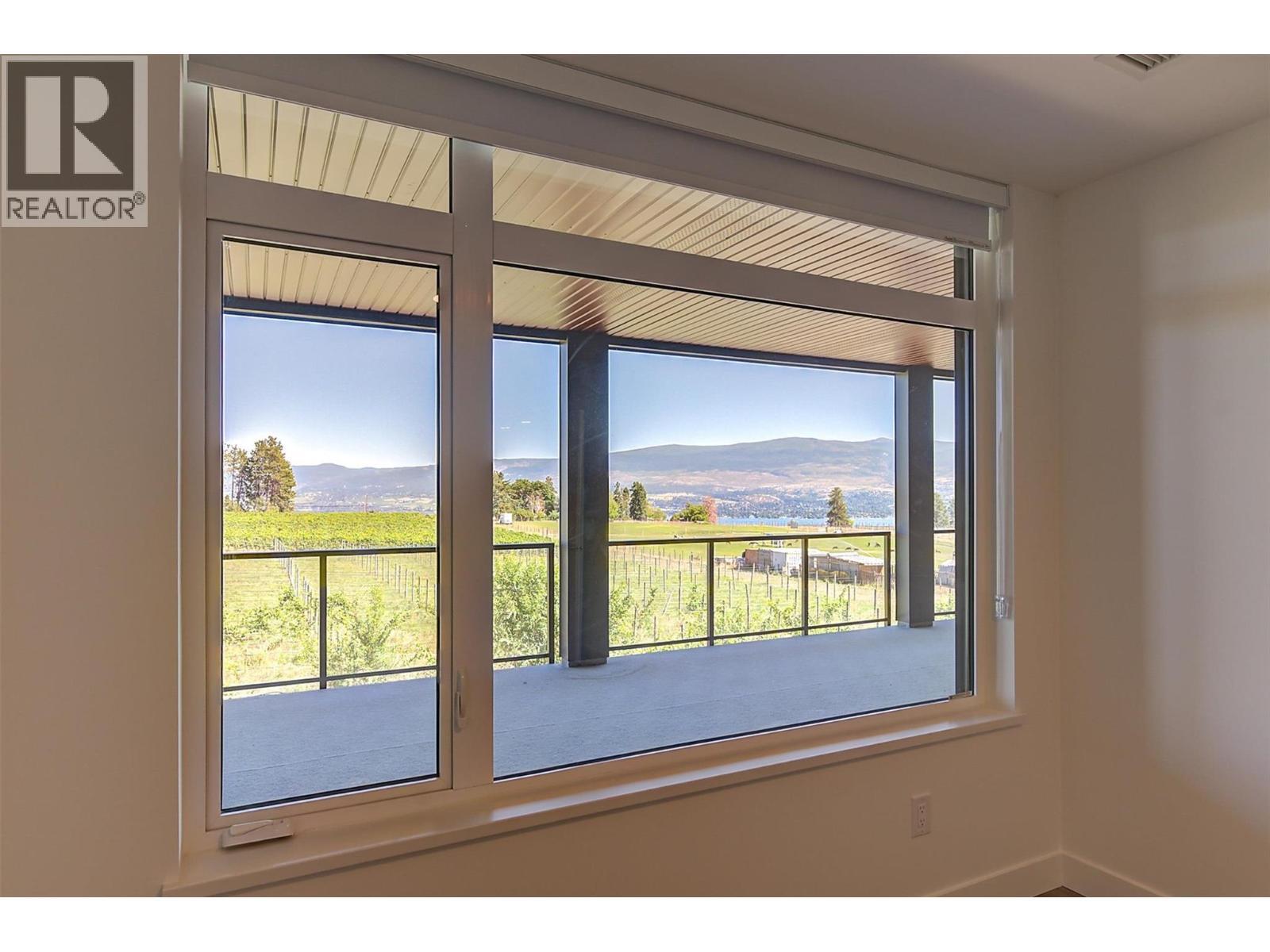 WEST KELOWNA, British Columbia, V1Z 2A9, CA, 2 Bedrooms Bedrooms, ,2 BathroomsBathrooms,Residential,For Sale,1947246