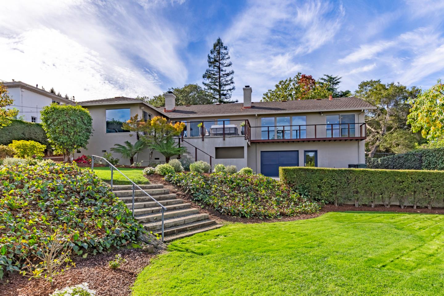 Hillsborough, California, 94010, United States, 3 Bedrooms Bedrooms, ,4 BathroomsBathrooms,Residential,For Sale,1989109