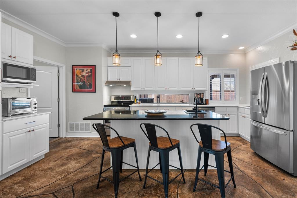Granbury, Texas, 76049, United States, 4 Bedrooms Bedrooms, ,3 BathroomsBathrooms,Residential,For Sale,2024431