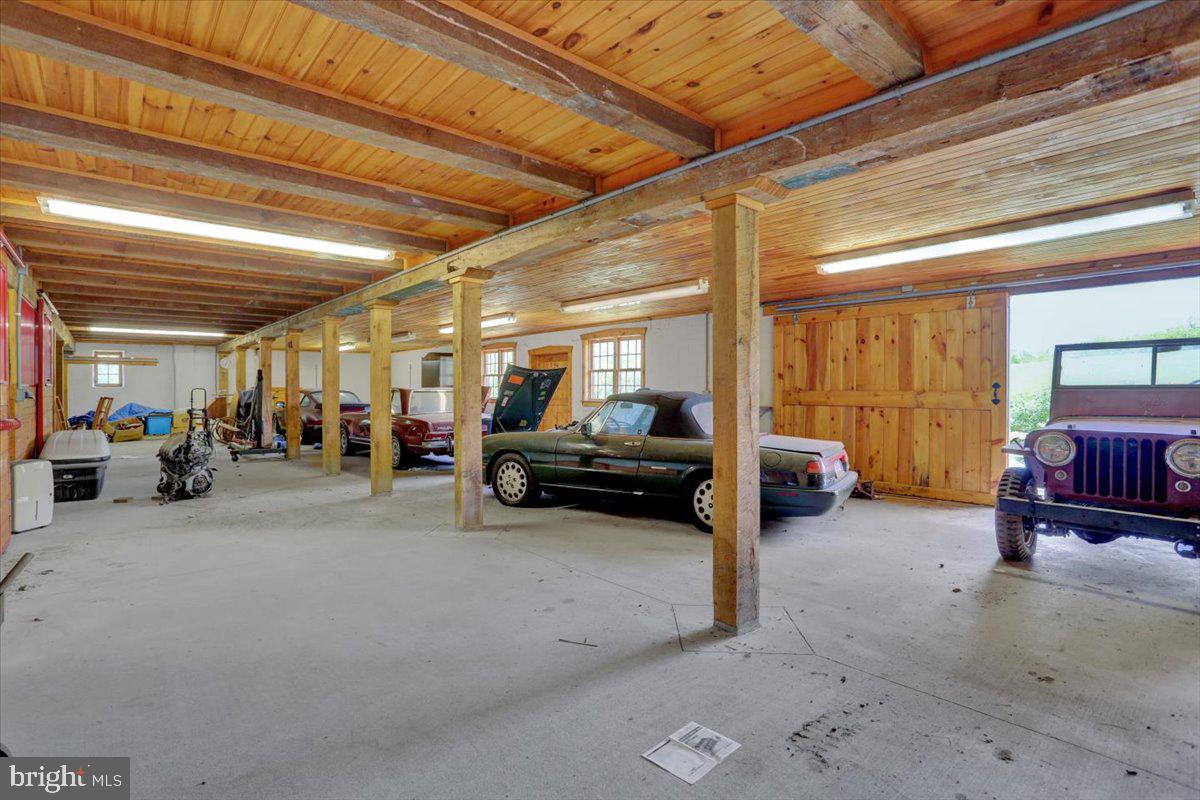 Mohrsville, Pennsylvania, 19541, United States, 4 Bedrooms Bedrooms, ,2 BathroomsBathrooms,Residential,For Sale,1827431