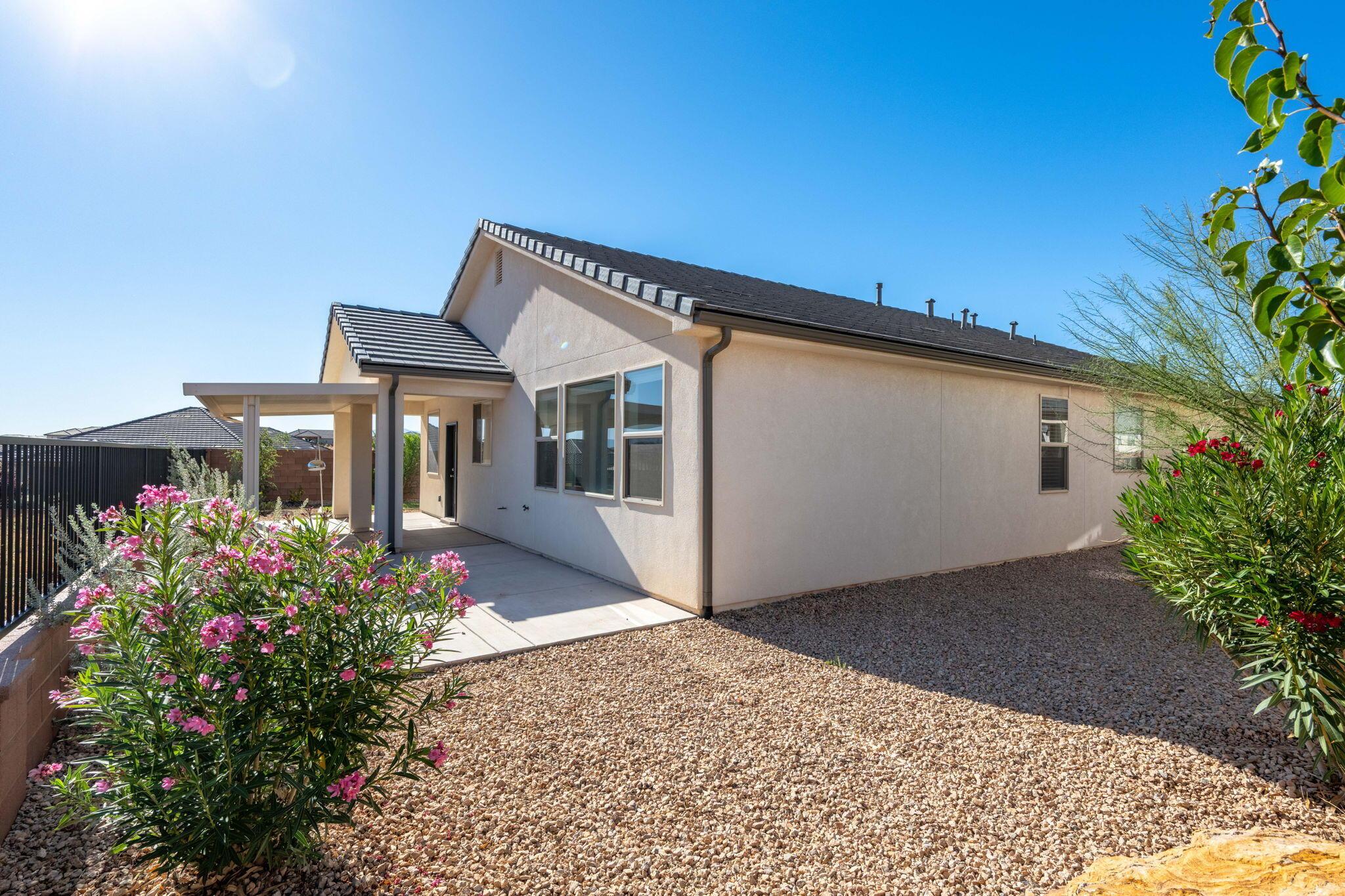 Washington, Utah, 84780, United States, 3 Bedrooms Bedrooms, ,2 BathroomsBathrooms,Residential,For Sale,1982194