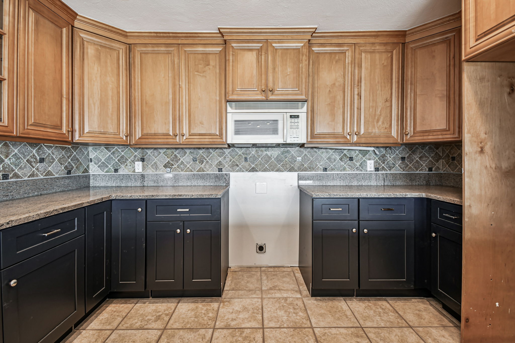 Madeira Beach, Florida, 33708, United States, 4 Bedrooms Bedrooms, ,2 BathroomsBathrooms,Residential,For Sale,2005483