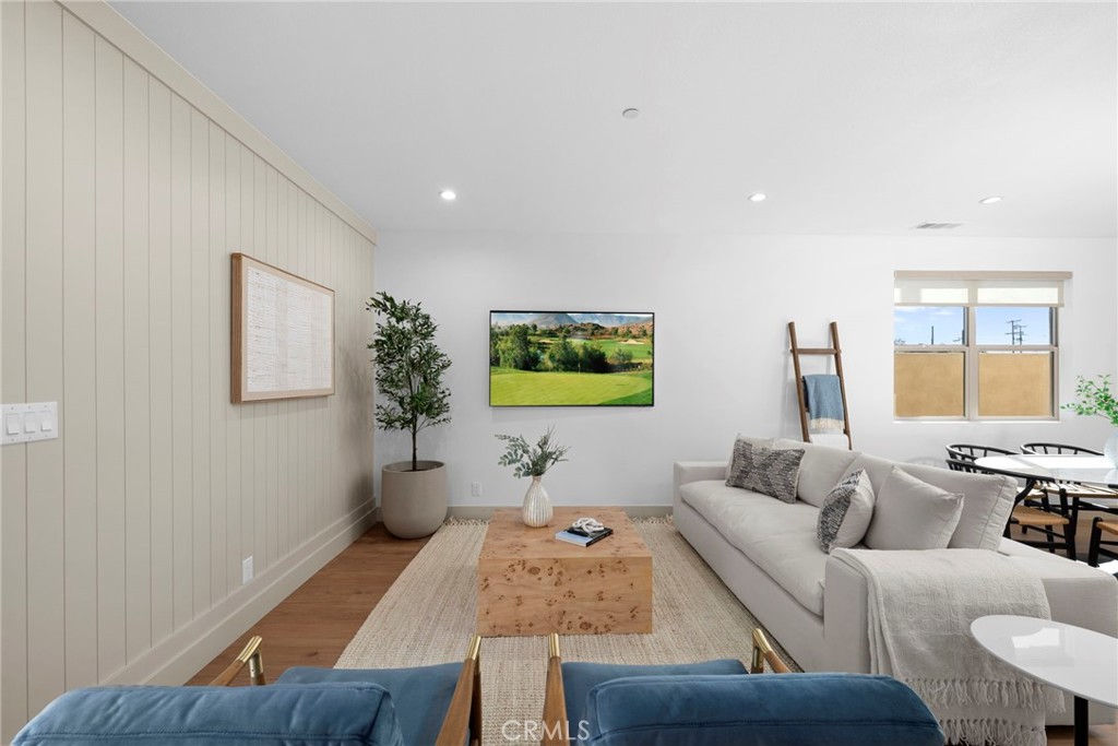 Paramount, California, 90723, United States, 4 Bedrooms Bedrooms, ,3 BathroomsBathrooms,Residential,For Sale,1926475