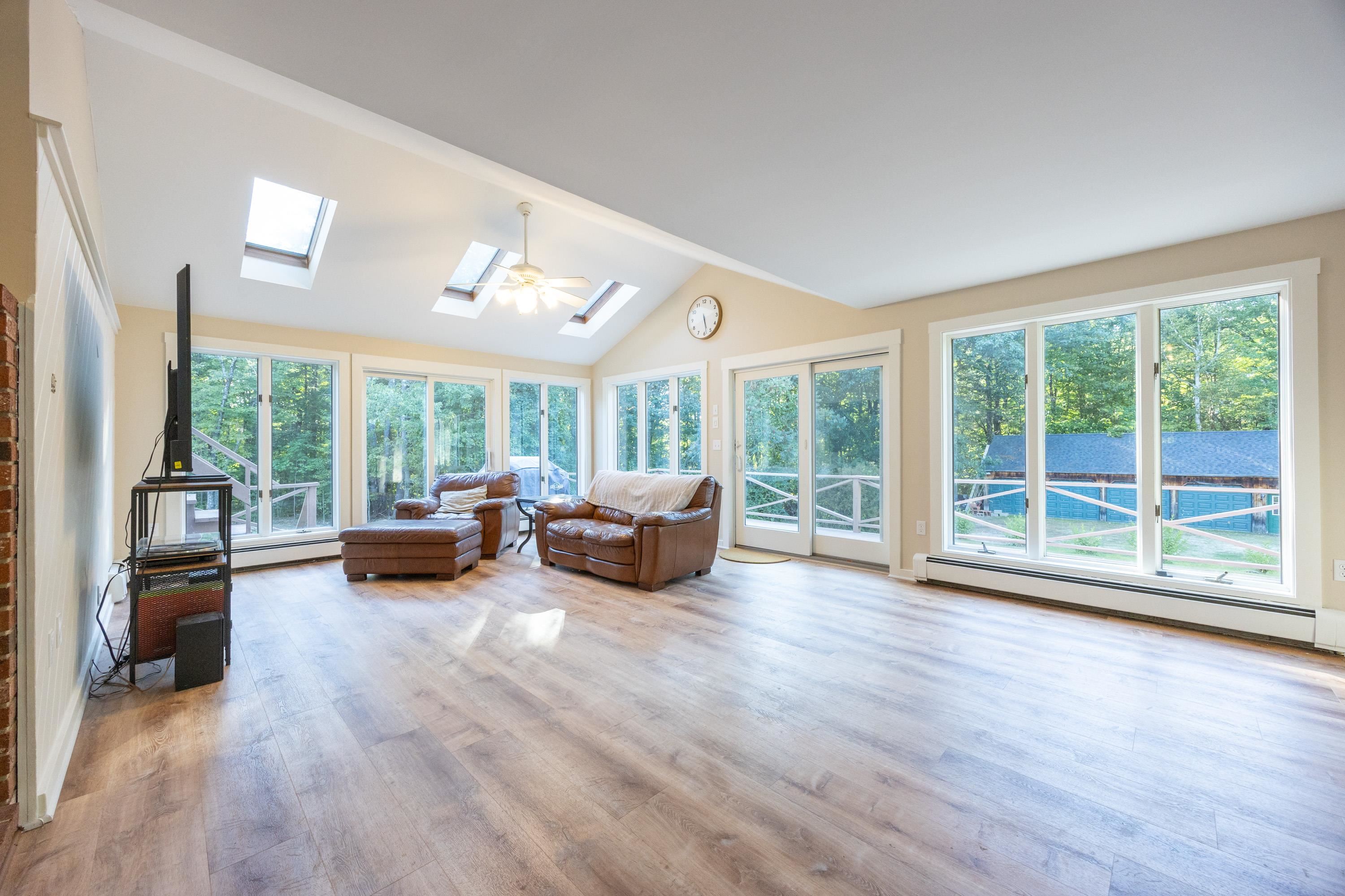 Pembroke, New Hampshire, 03275, United States, 4 Bedrooms Bedrooms, ,3 BathroomsBathrooms,Residential,For Sale,1925461