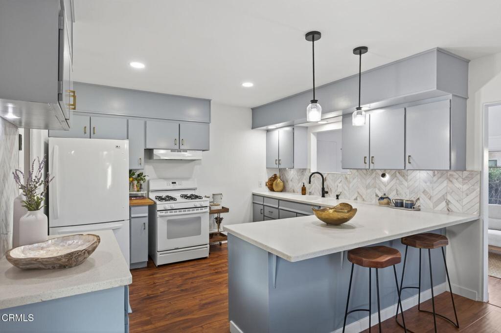 Ojai, California, 93023, United States, 4 Bedrooms Bedrooms, ,3 BathroomsBathrooms,Residential,For Sale,1989164