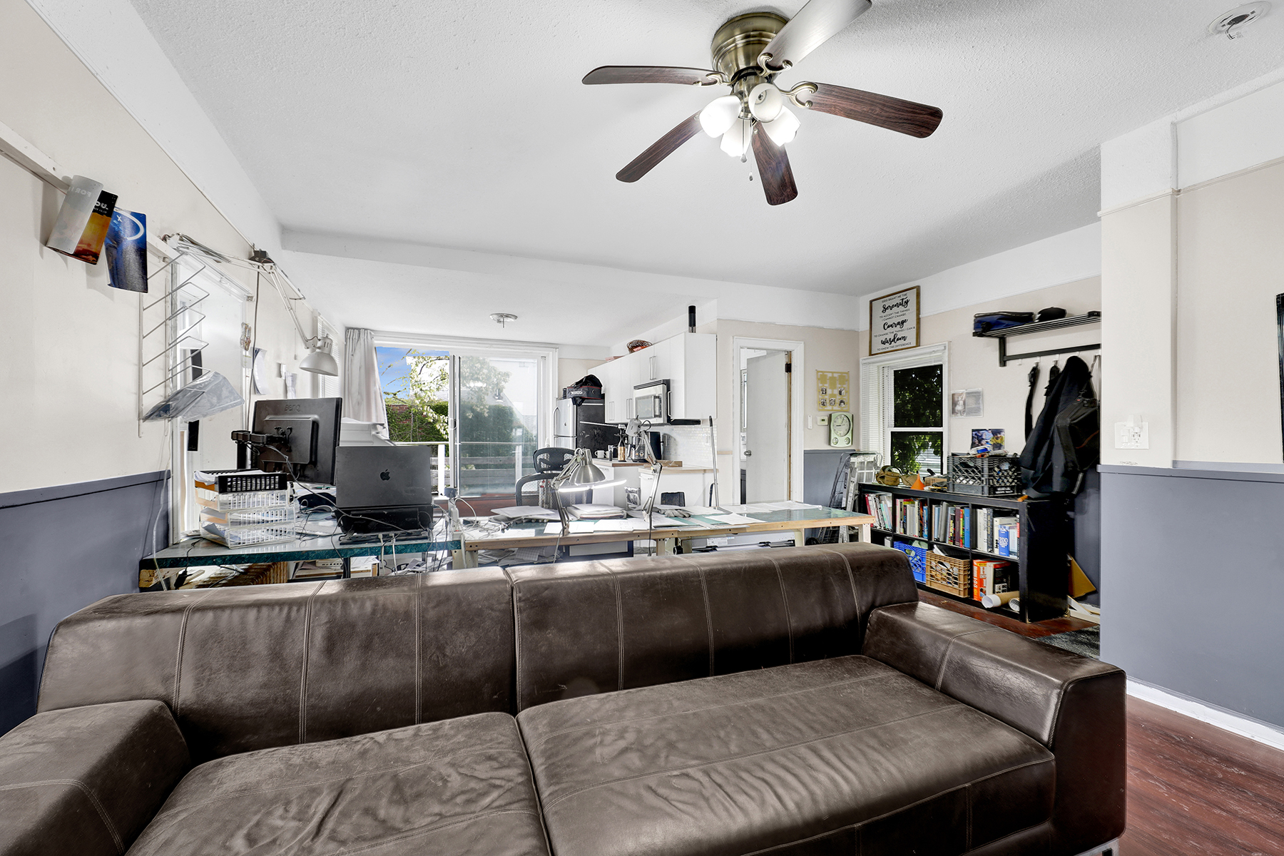 Brooklyn, New York, 11235, United States, 6 Bedrooms Bedrooms, ,3 BathroomsBathrooms,Residential,For Sale,1830542