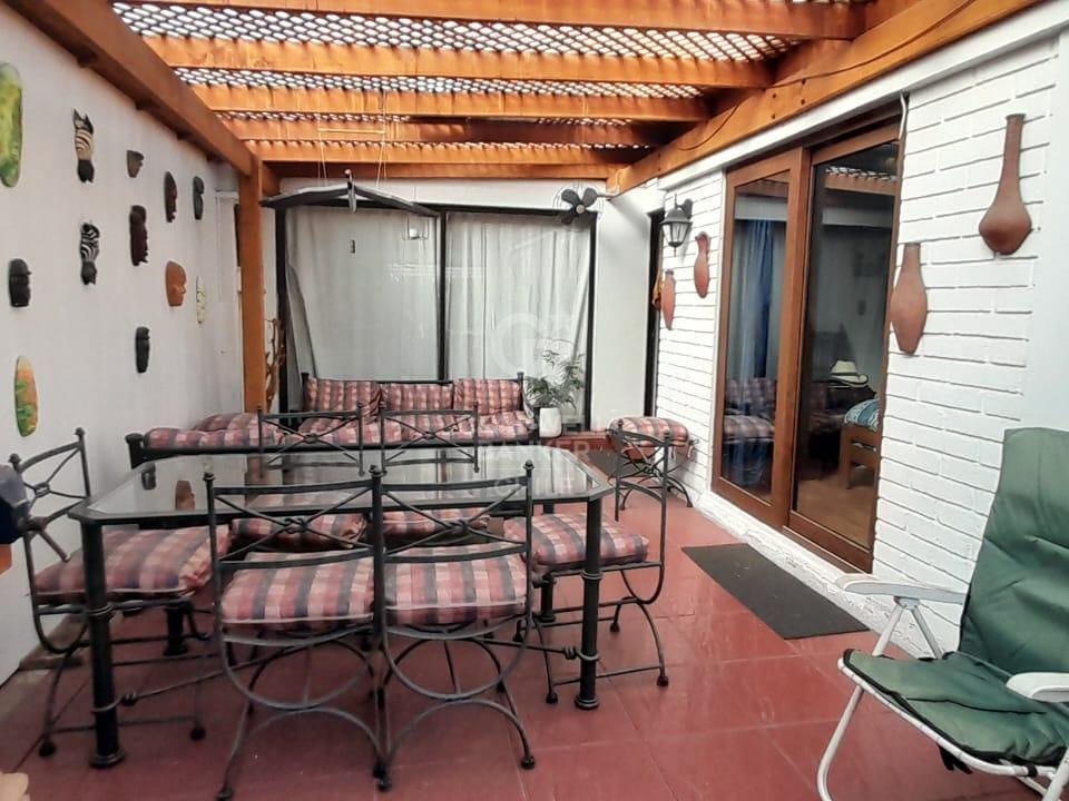 Vitacura, Chile, 5 Bedrooms Bedrooms, ,4 BathroomsBathrooms,Residential,For Sale,1961316