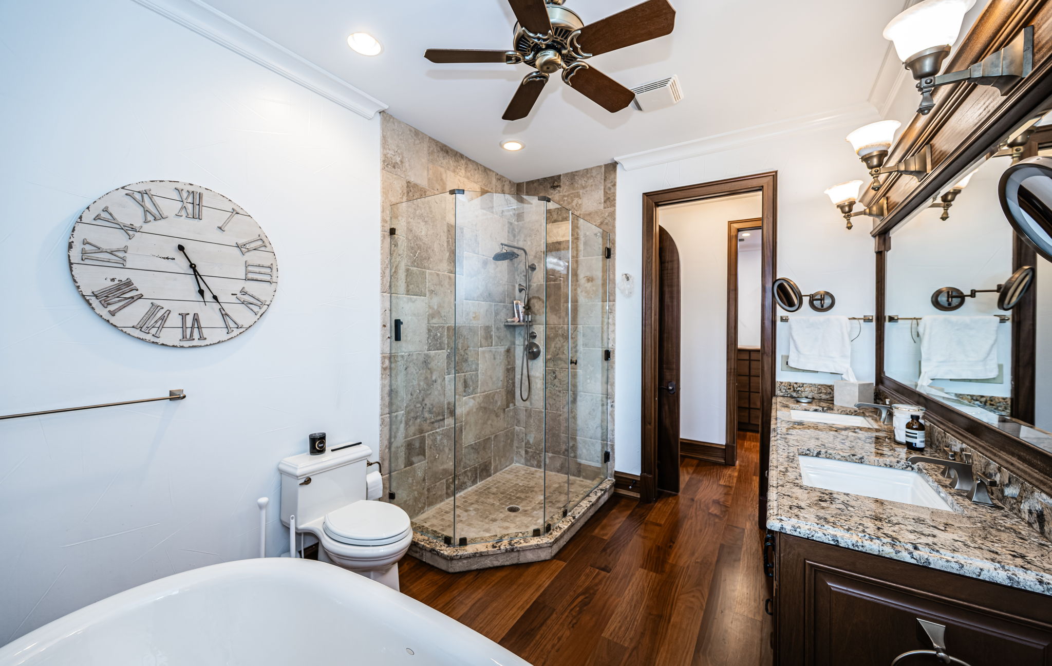 ST Pete Beach, Florida, 33706, United States, 5 Bedrooms Bedrooms, ,6 BathroomsBathrooms,Residential,For Sale,2006240