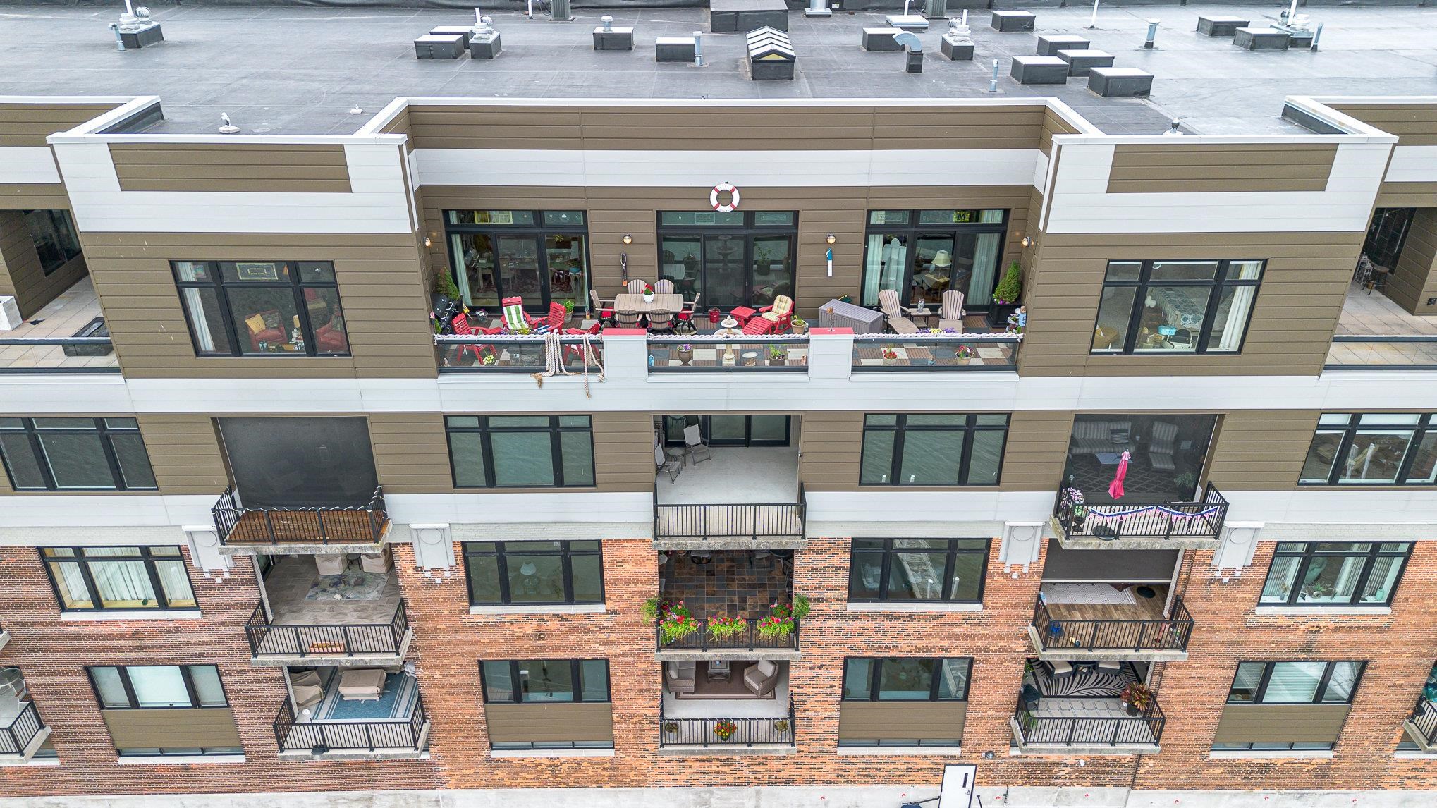 Bay City, Michigan, 48707, United States, 4 Bedrooms Bedrooms, ,5 BathroomsBathrooms,Residential,For Sale,2005481