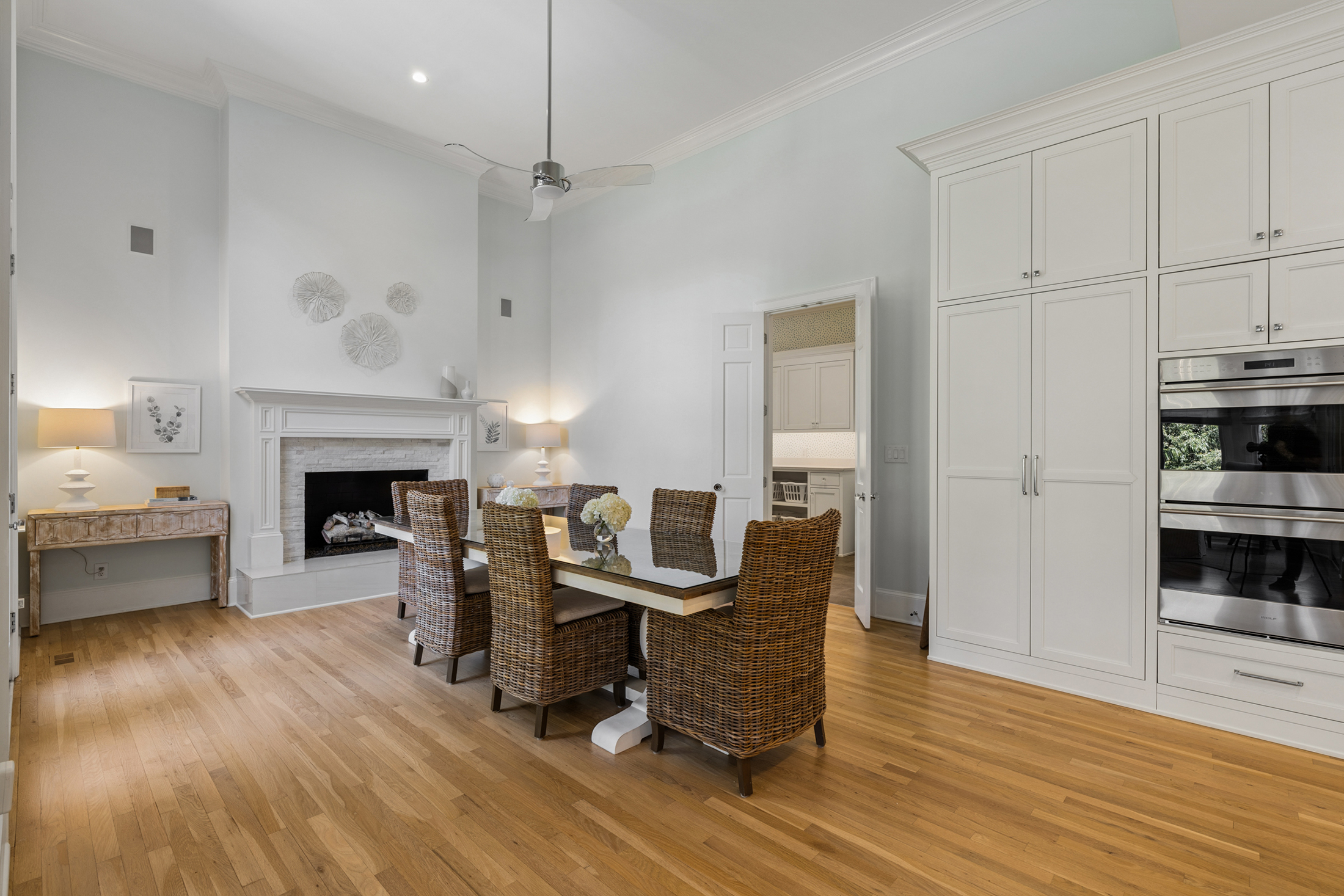  Private, Thoughtfully Renovated Sandy Springs Estate - 物件實景