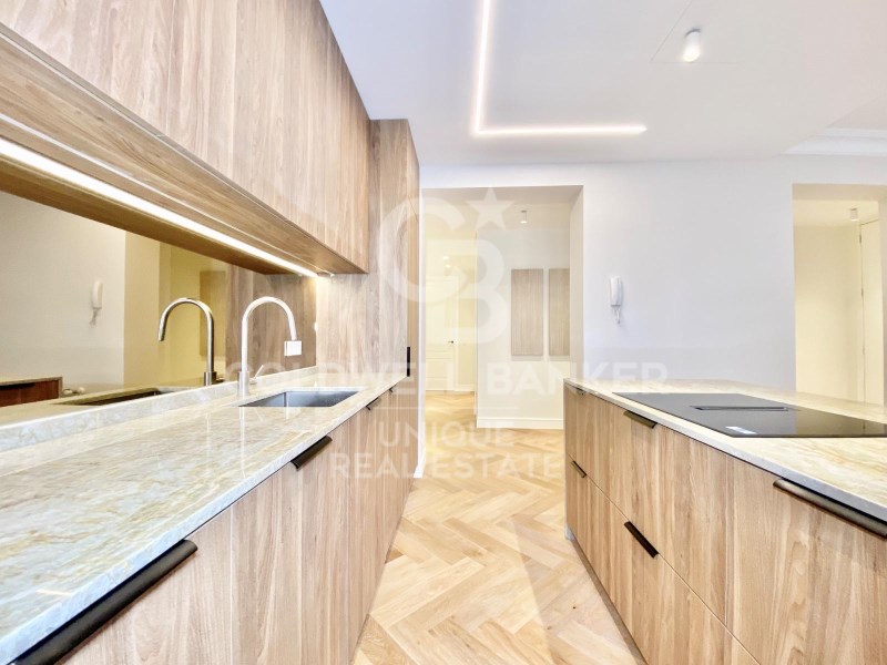 Madrid, Comunidad de Madrid, ES, 3 Bedrooms Bedrooms, ,3 BathroomsBathrooms,Residential,For Sale,1684616