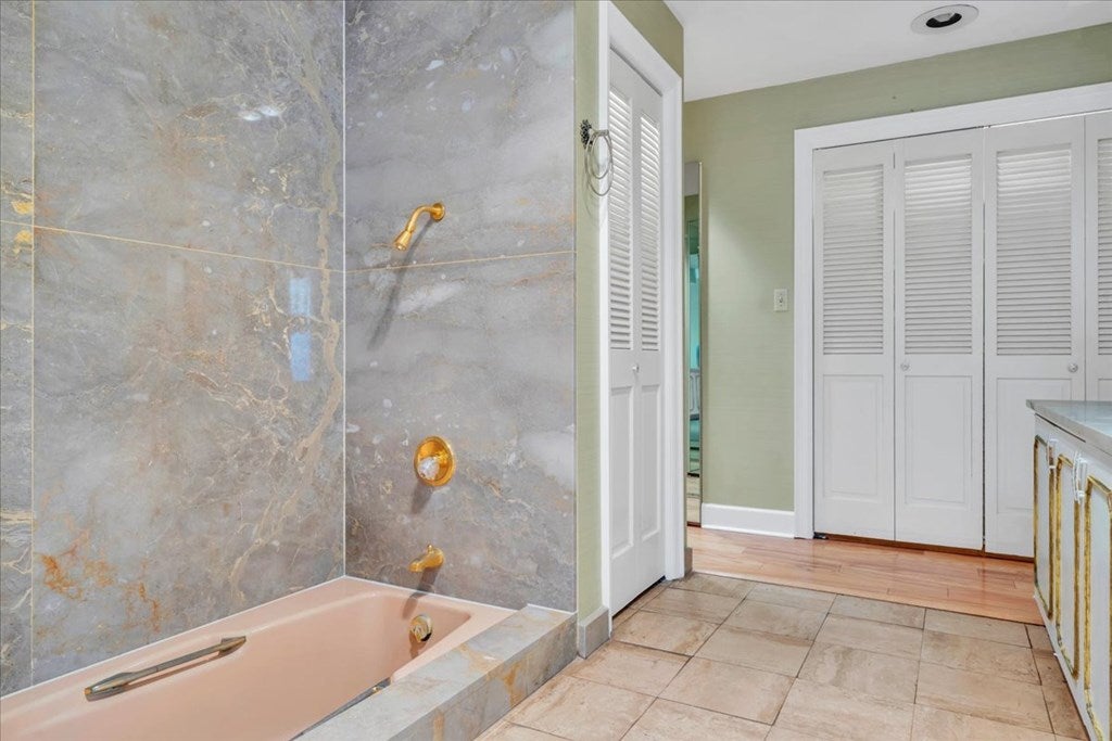 Cordele, Georgia, 31015, United States, 3 Bedrooms Bedrooms, ,5 BathroomsBathrooms,Residential,For Sale,1977947