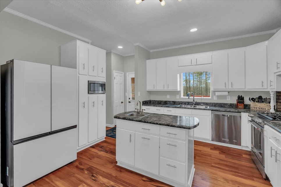 Carrollton, Georgia, 30116, United States, 4 Bedrooms Bedrooms, ,3 BathroomsBathrooms,Residential,For Sale,1981522