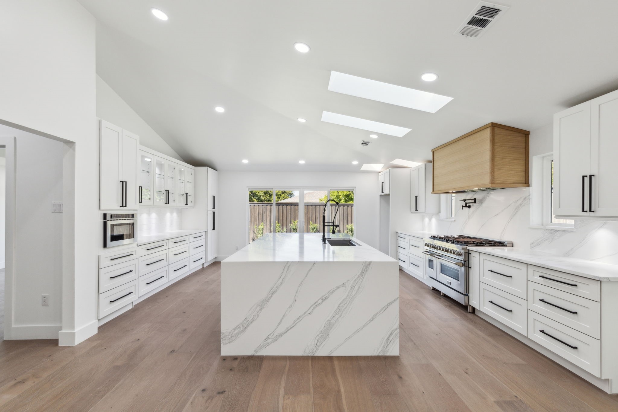 Richardson, Texas, 75081, United States, 4 Bedrooms Bedrooms, ,4 BathroomsBathrooms,Residential,For Sale,1786157