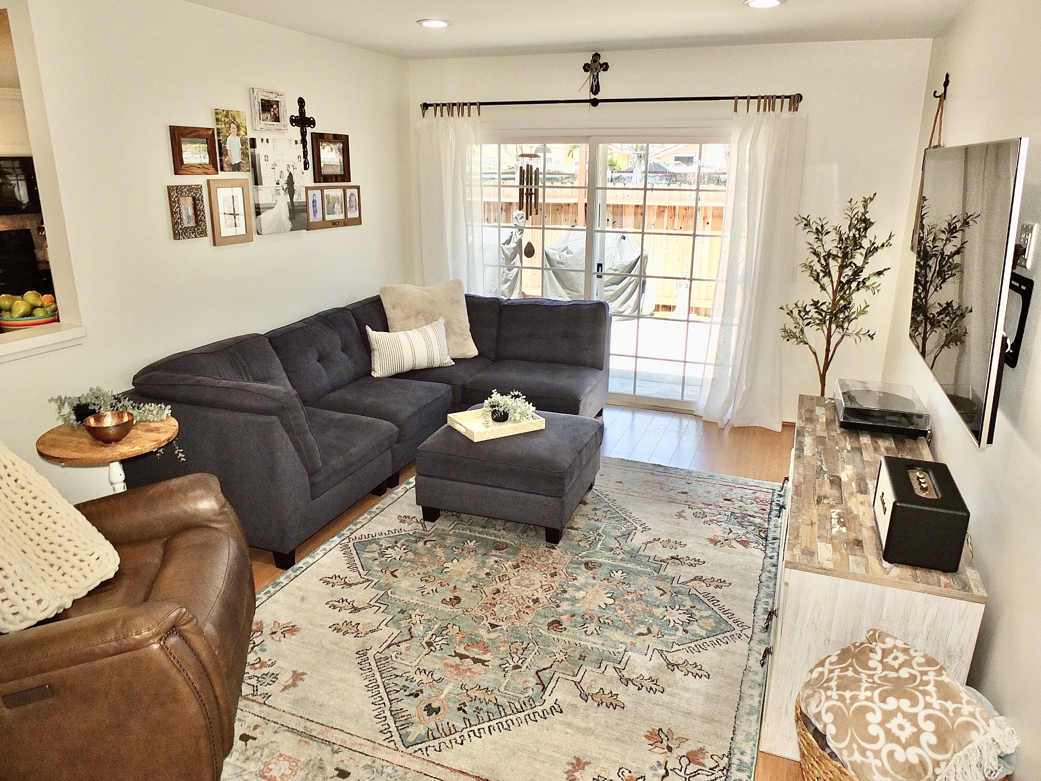 Cypress, California, 90630, United States, 3 Bedrooms Bedrooms, ,1 BathroomBathrooms,Residential,For Sale,1905595