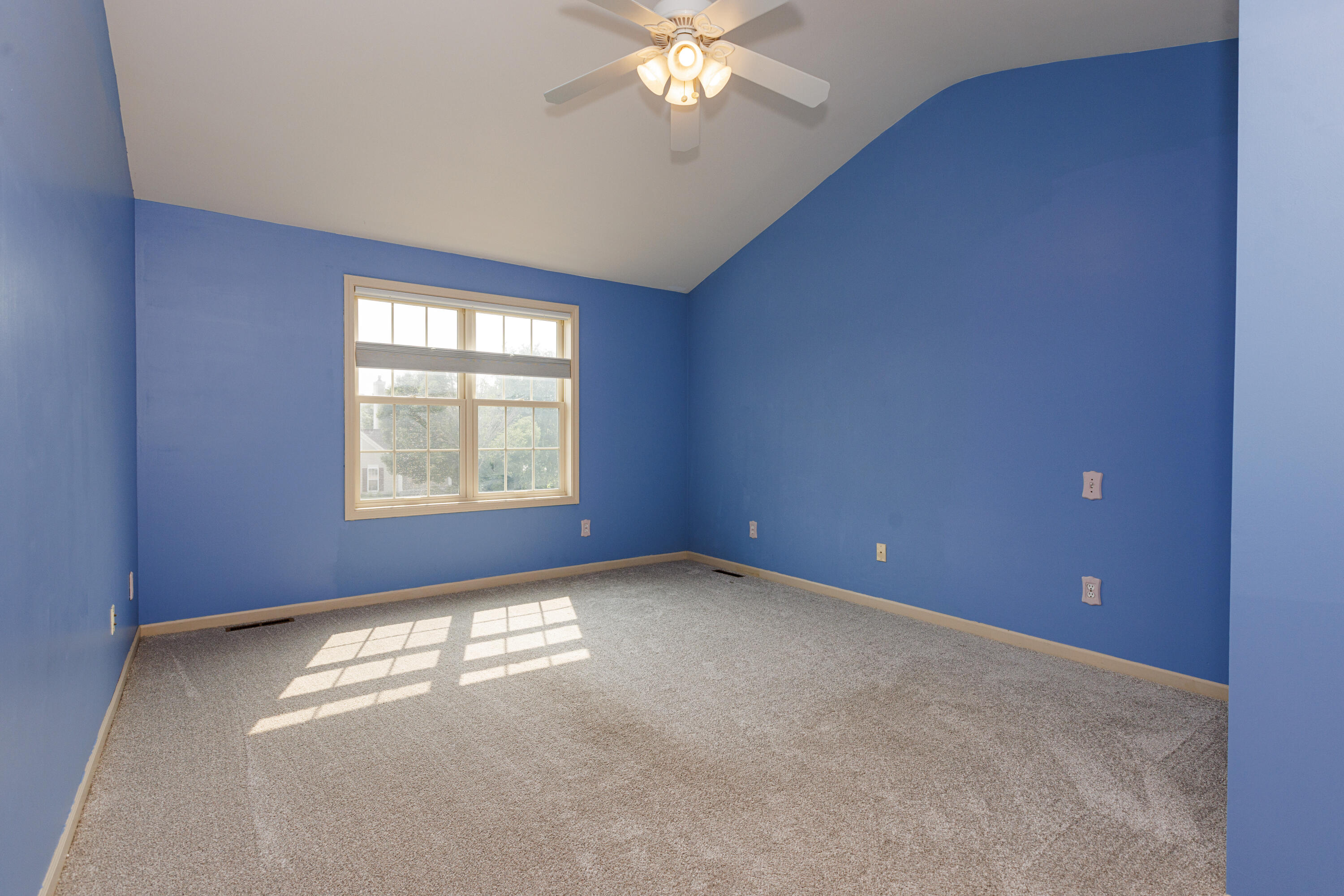 Franklin, Wisconsin, 53132, United States, 4 Bedrooms Bedrooms, ,4 BathroomsBathrooms,Residential,For Sale,1924268