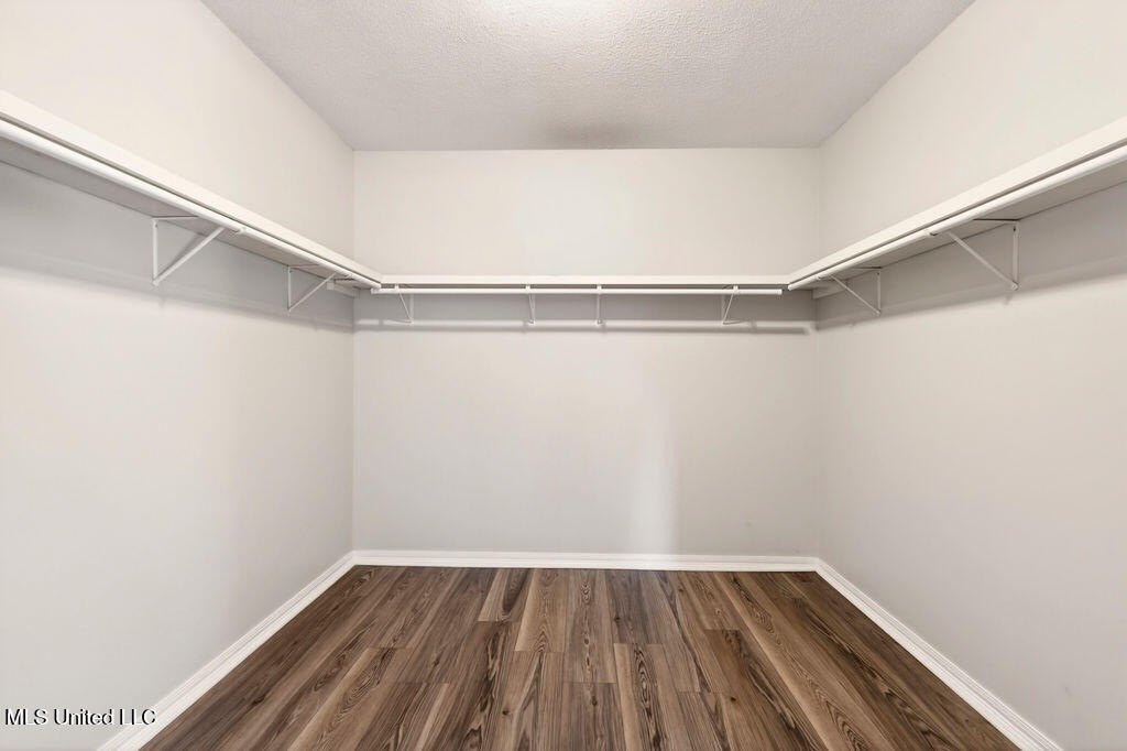 Gulfport, Mississippi, 39503, United States, 5 Bedrooms Bedrooms, ,5 BathroomsBathrooms,Residential,For Sale,2009063