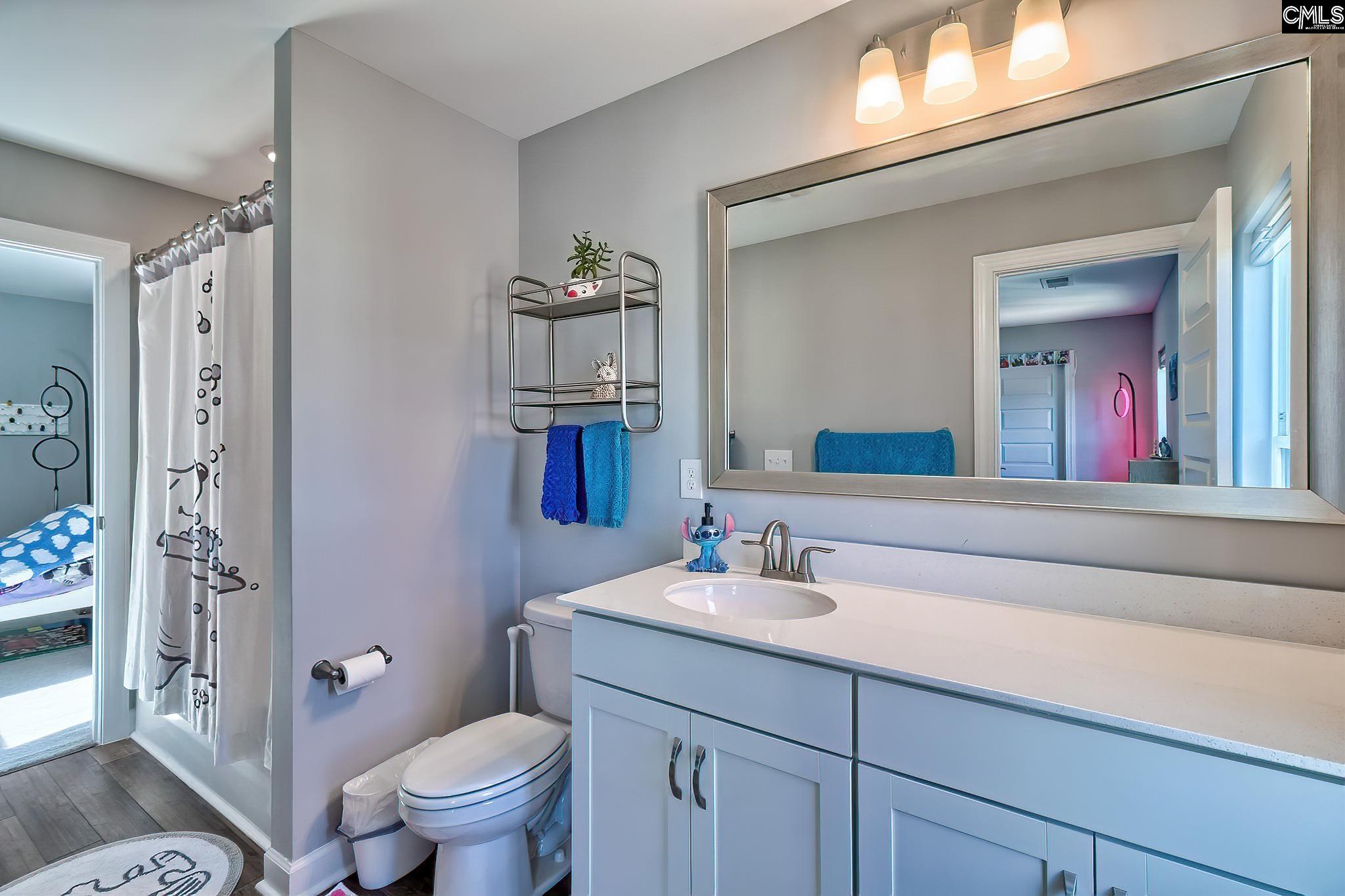 Chapin, South Carolina, 29036, United States, 5 Bedrooms Bedrooms, ,4 BathroomsBathrooms,Residential,For Sale,1967061