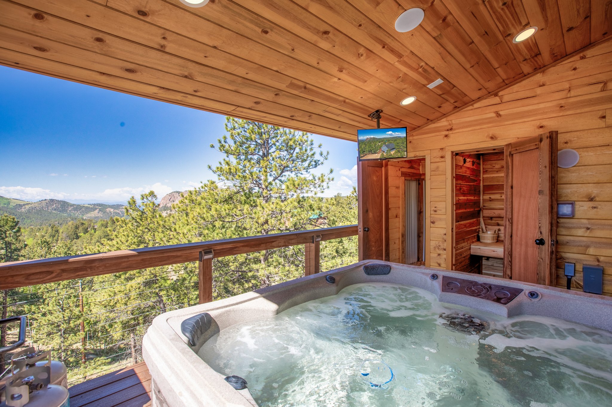 Cripple Creek, Colorado, 80813, United States, 4 Bedrooms Bedrooms, ,3 BathroomsBathrooms,Residential,For Sale,1856963