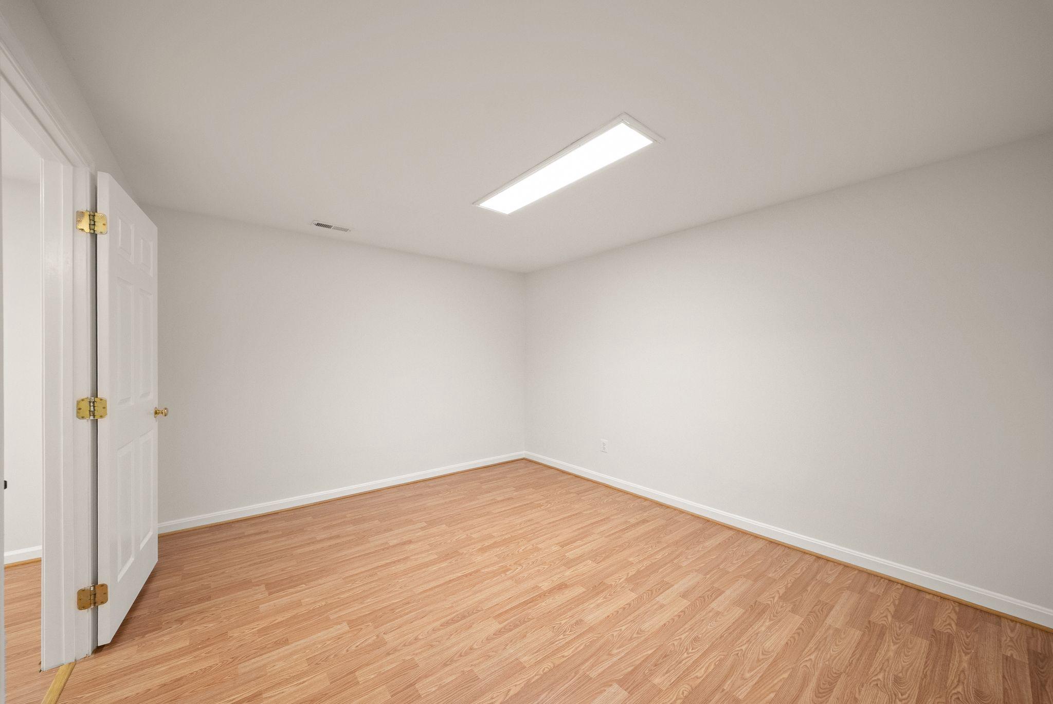  12754 Alder Woods Drive, Fairfax, VA, 22033 - 物件實景