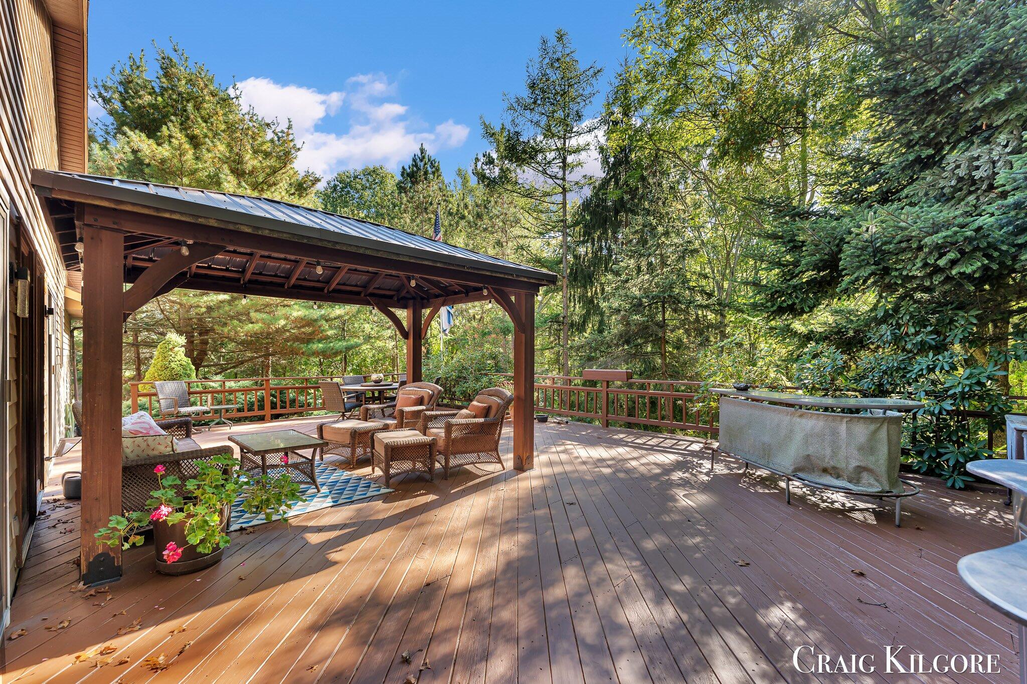 Spring Lake, Michigan, 49456, United States, 2 Bedrooms Bedrooms, ,3 BathroomsBathrooms,Residential,For Sale,2003157