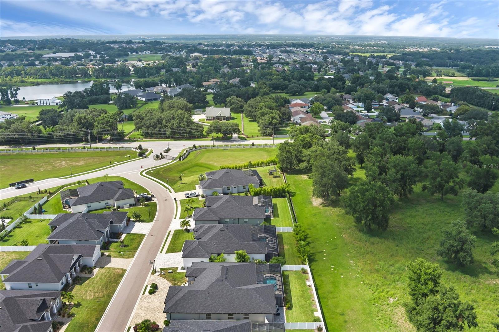 LAKELAND, Florida, 33813, United States, 5 Bedrooms Bedrooms, ,3 BathroomsBathrooms,Residential,For Sale,1937728