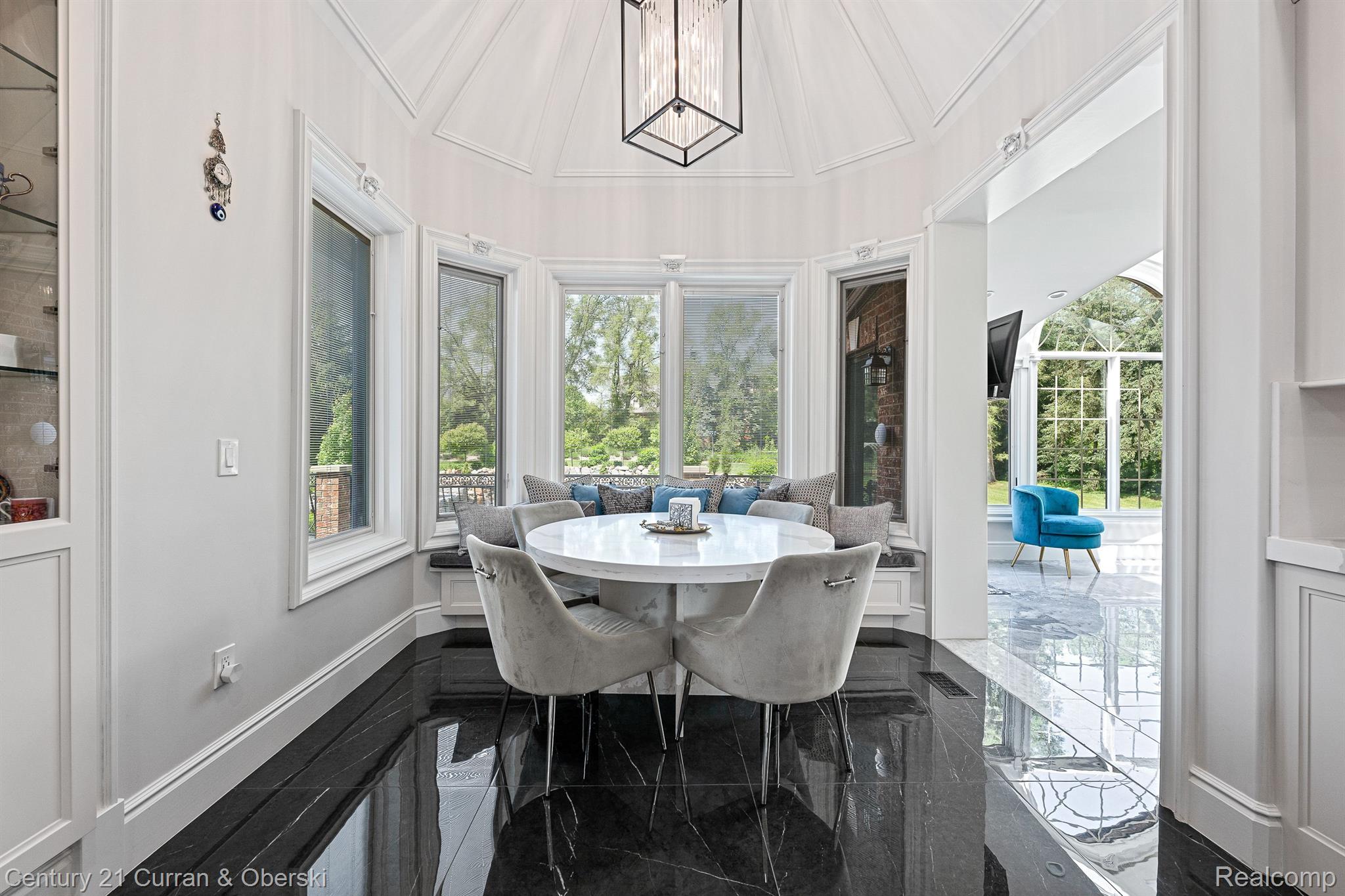 Northville Twp, Michigan, 48168, United States, 7 Bedrooms Bedrooms, ,10 BathroomsBathrooms,Residential,For Sale,1978218