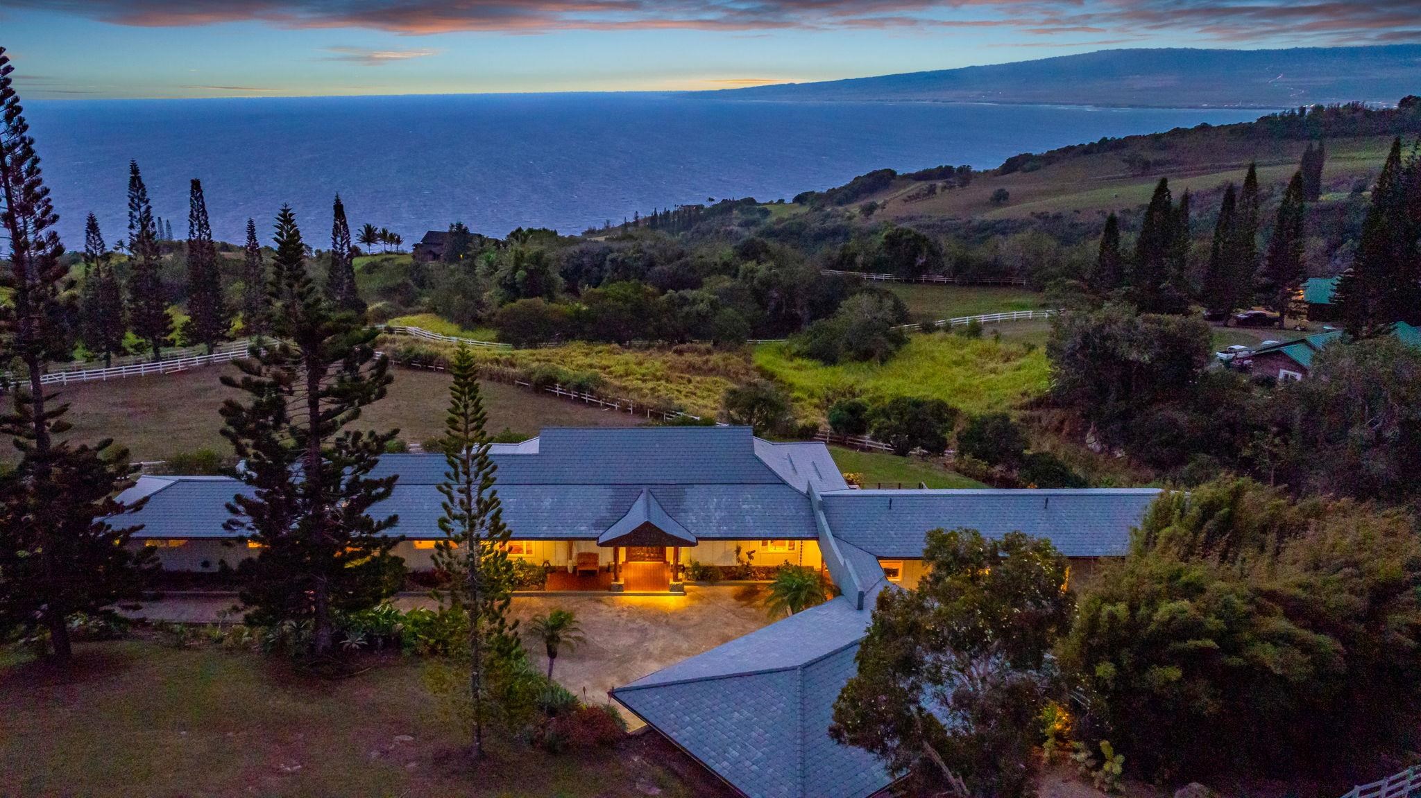 Wailuku, Hawaii, 96793, United States, 4 Bedrooms Bedrooms, ,6 BathroomsBathrooms,Residential,For Sale,1998194