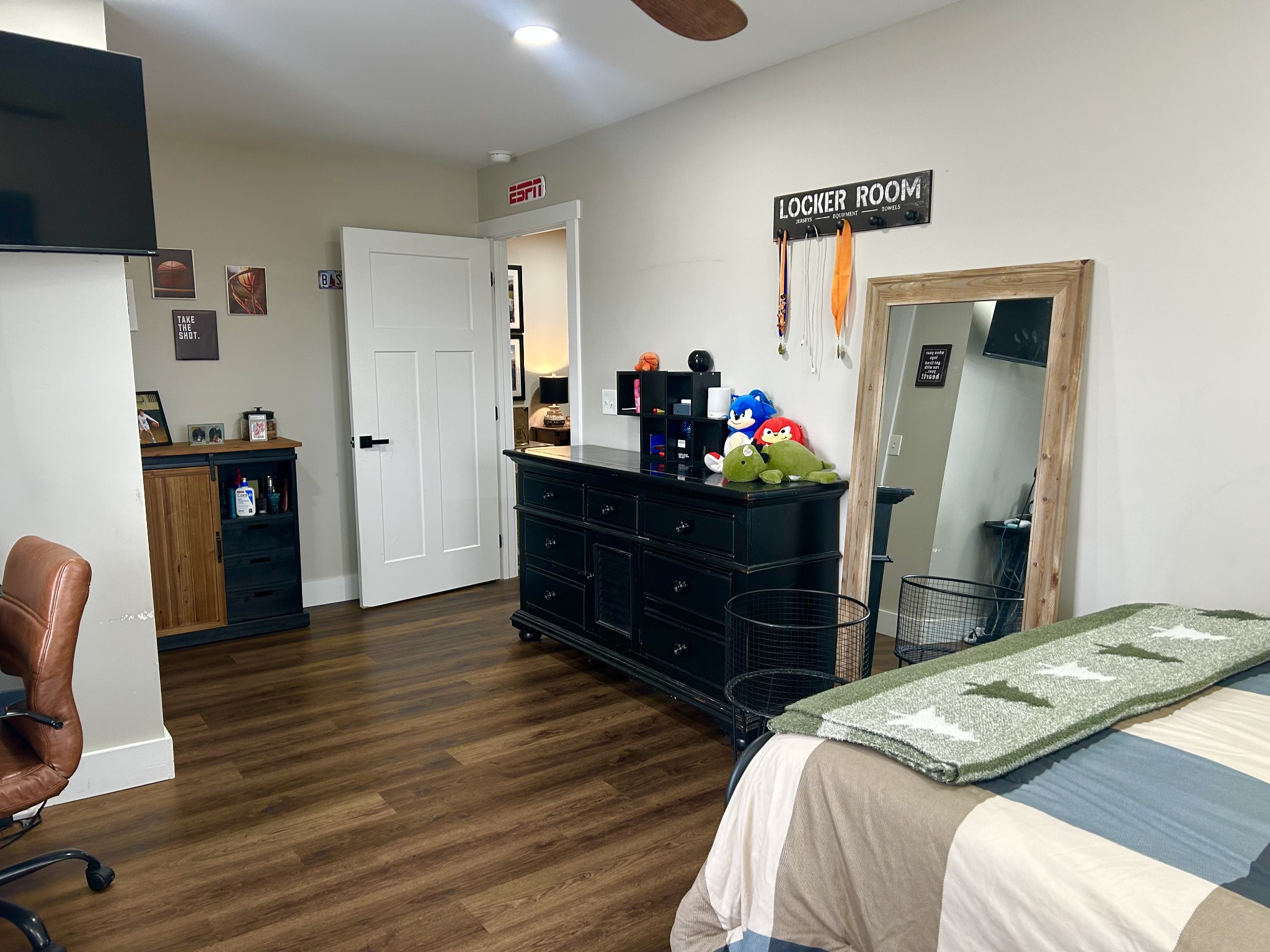 Manchester, Tennessee, 37355, United States, 4 Bedrooms Bedrooms, ,3 BathroomsBathrooms,Residential,For Sale,2015723