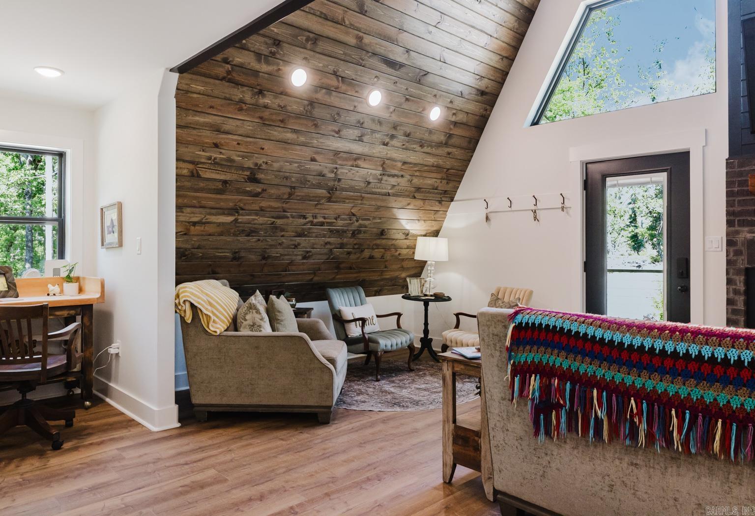 Hot Springs Village, Arkansas, 71909, United States, 3 Bedrooms Bedrooms, ,4 BathroomsBathrooms,Residential,For Sale,1926085