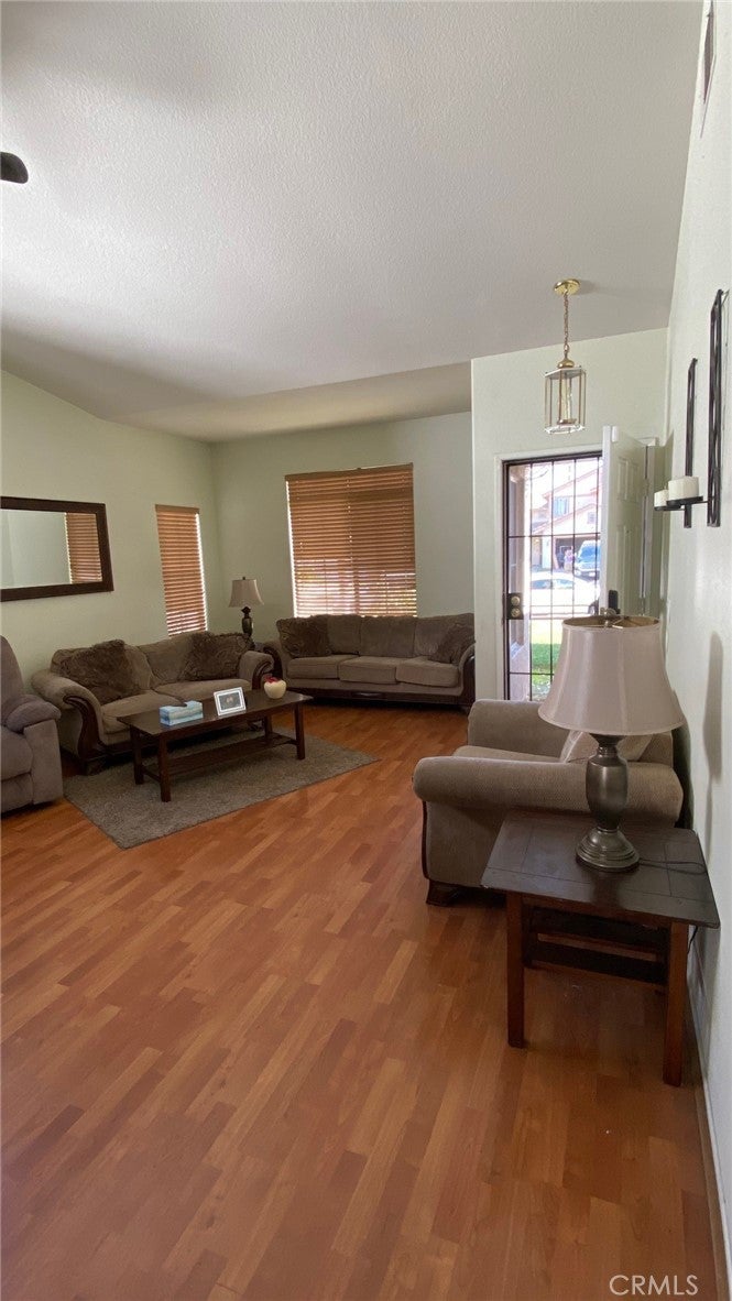 Colton, California, 92324, United States, 4 Bedrooms Bedrooms, ,2 BathroomsBathrooms,Residential,For Sale,1902973