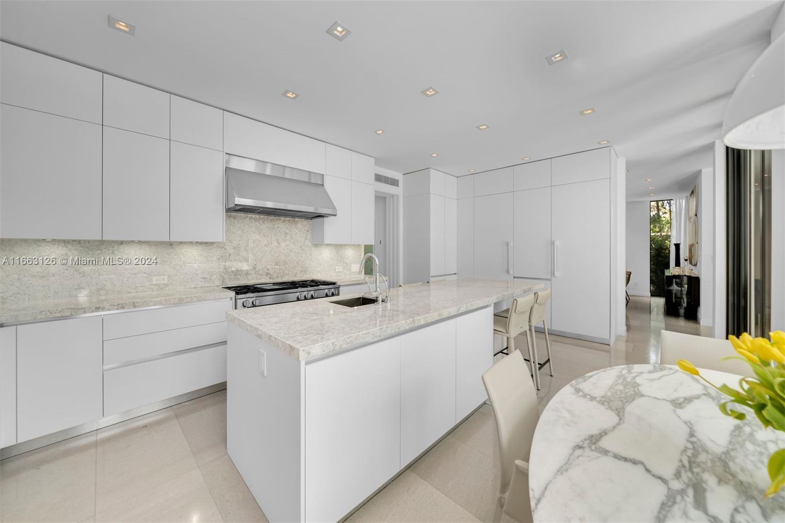 5327 N Bay Rd, Miami Beach, Florida, 33140, United States, 5 Bedrooms Bedrooms, ,7 BathroomsBathrooms,Residential,For Sale,5327 N Bay Rd,1616674