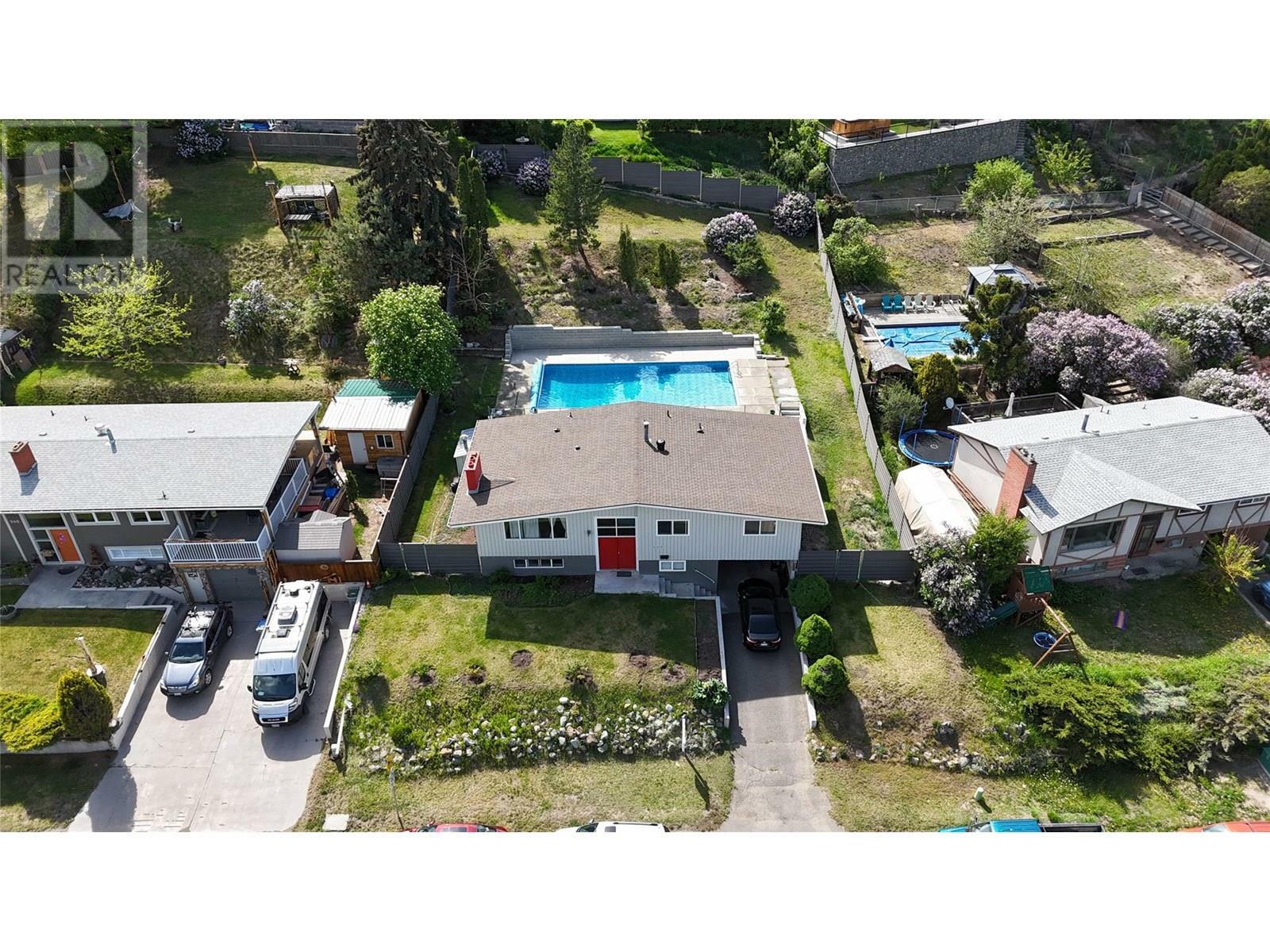 KAMLOOPS, British Columbia, V2C 1T2, CA, 5 Bedrooms Bedrooms, ,2 BathroomsBathrooms,Residential,For Sale,1839266