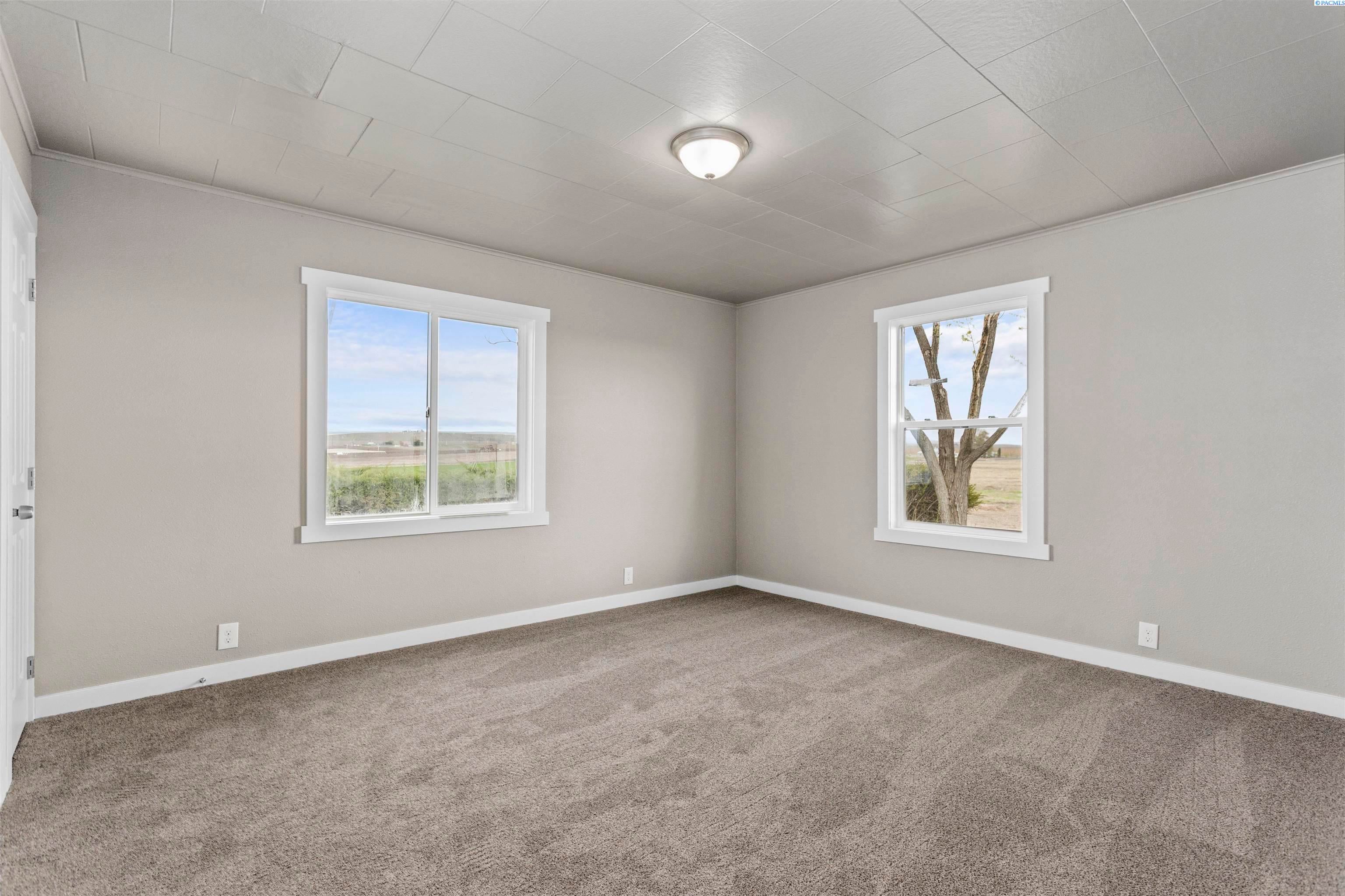 Prosser, Washington, 99350, United States, 2 Bedrooms Bedrooms, ,1 BathroomBathrooms,Residential,For Sale,1974522