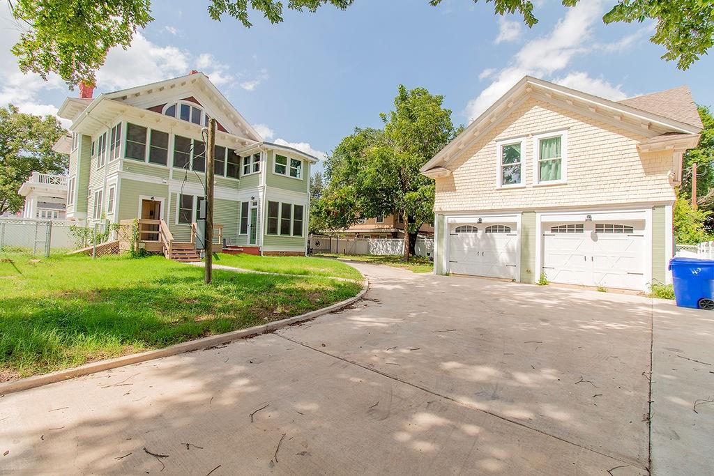 Waco, Texas, 76707, United States, 3 Bedrooms Bedrooms, ,4 BathroomsBathrooms,Residential,For Sale,1897293
