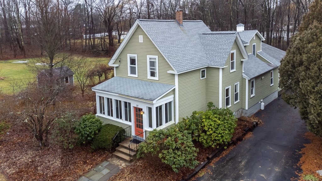 Milford, New Hampshire, 03055, United States, 4 Bedrooms Bedrooms, ,3 BathroomsBathrooms,Residential,For Sale,1862014
