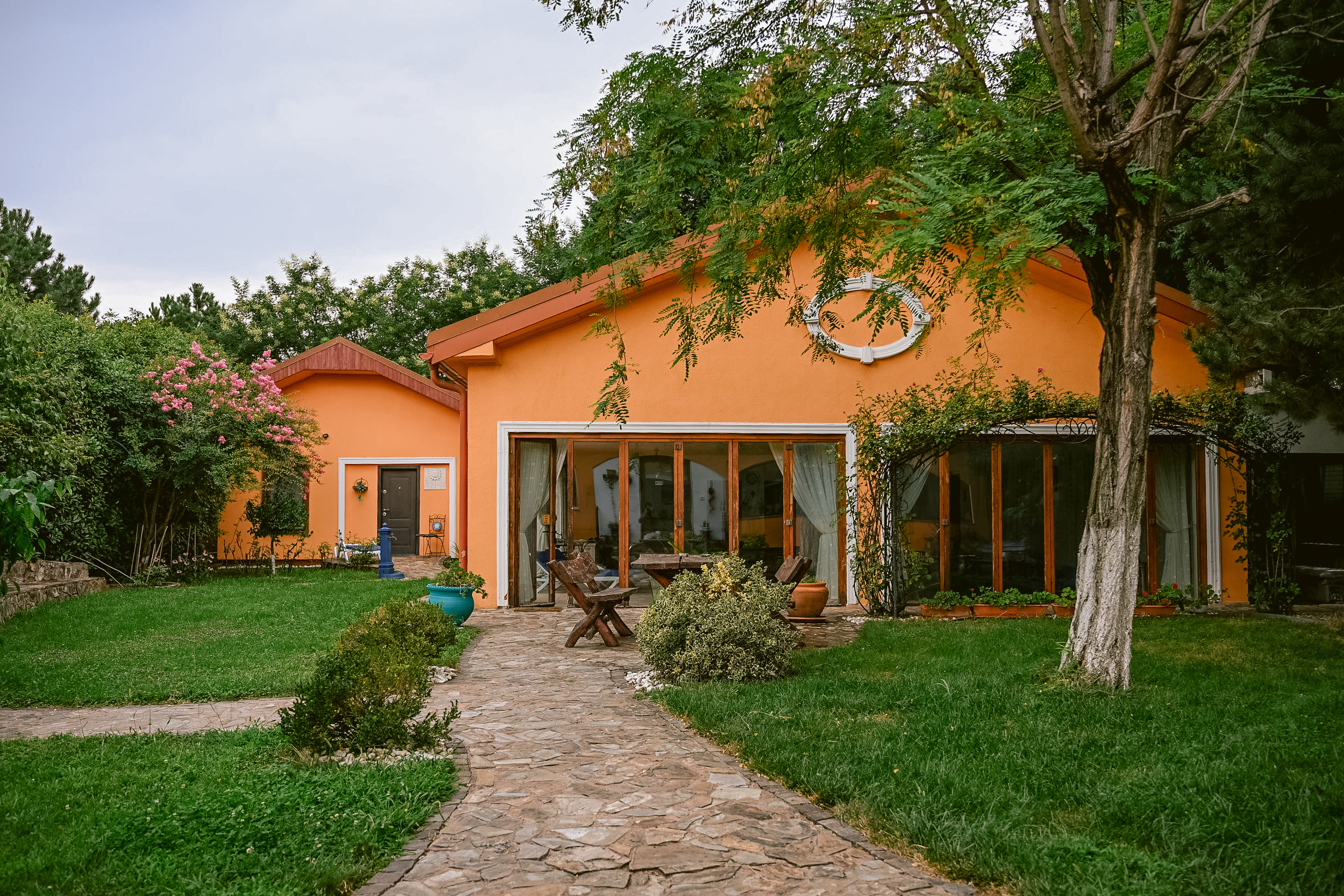  “La Conac” House, Versatile Estate with Heated Indoor Pool, Arad - 物件實景