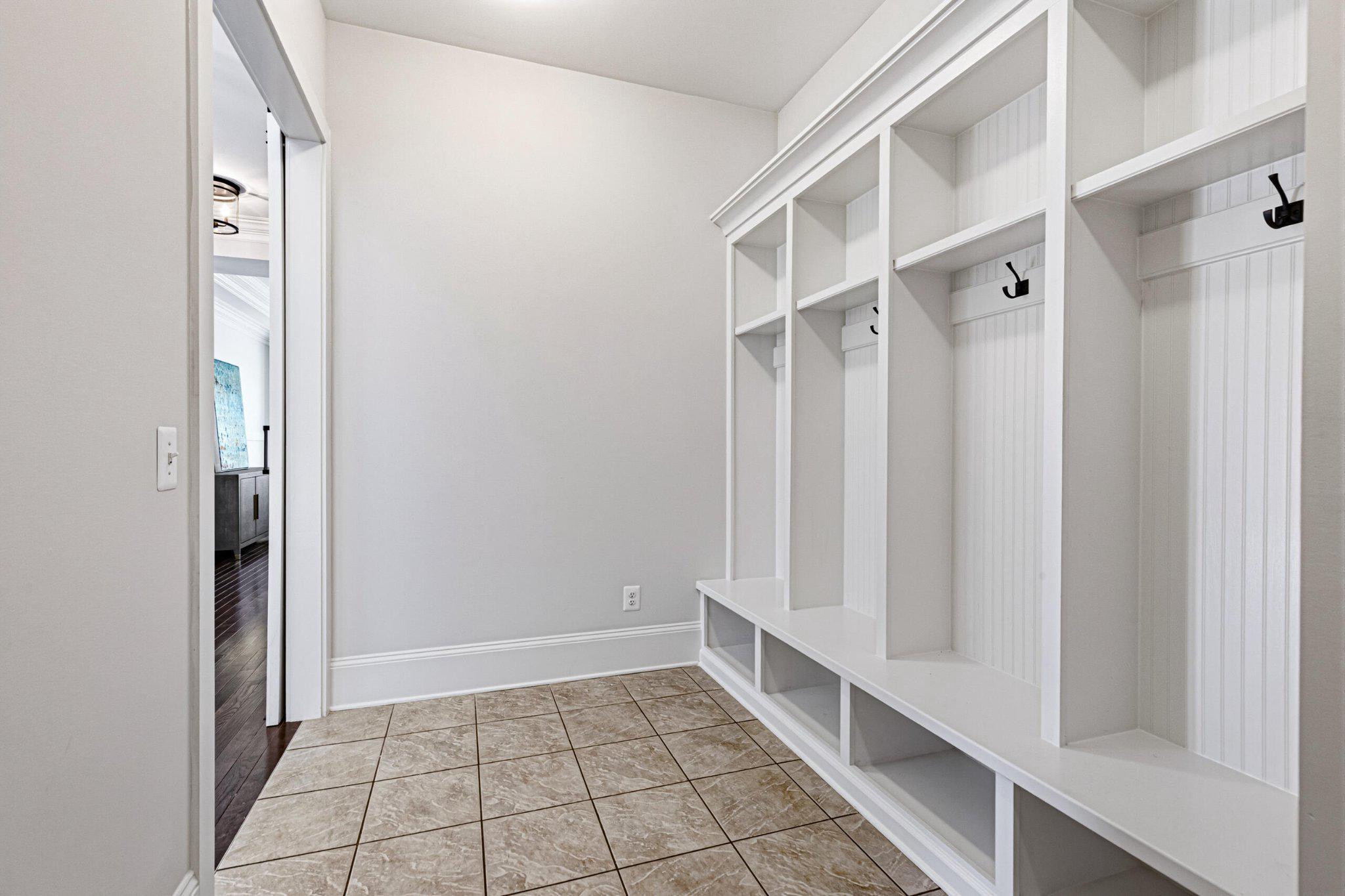  1404 Cottage Street SW, Vienna, VA, 22180 - 物件實景
