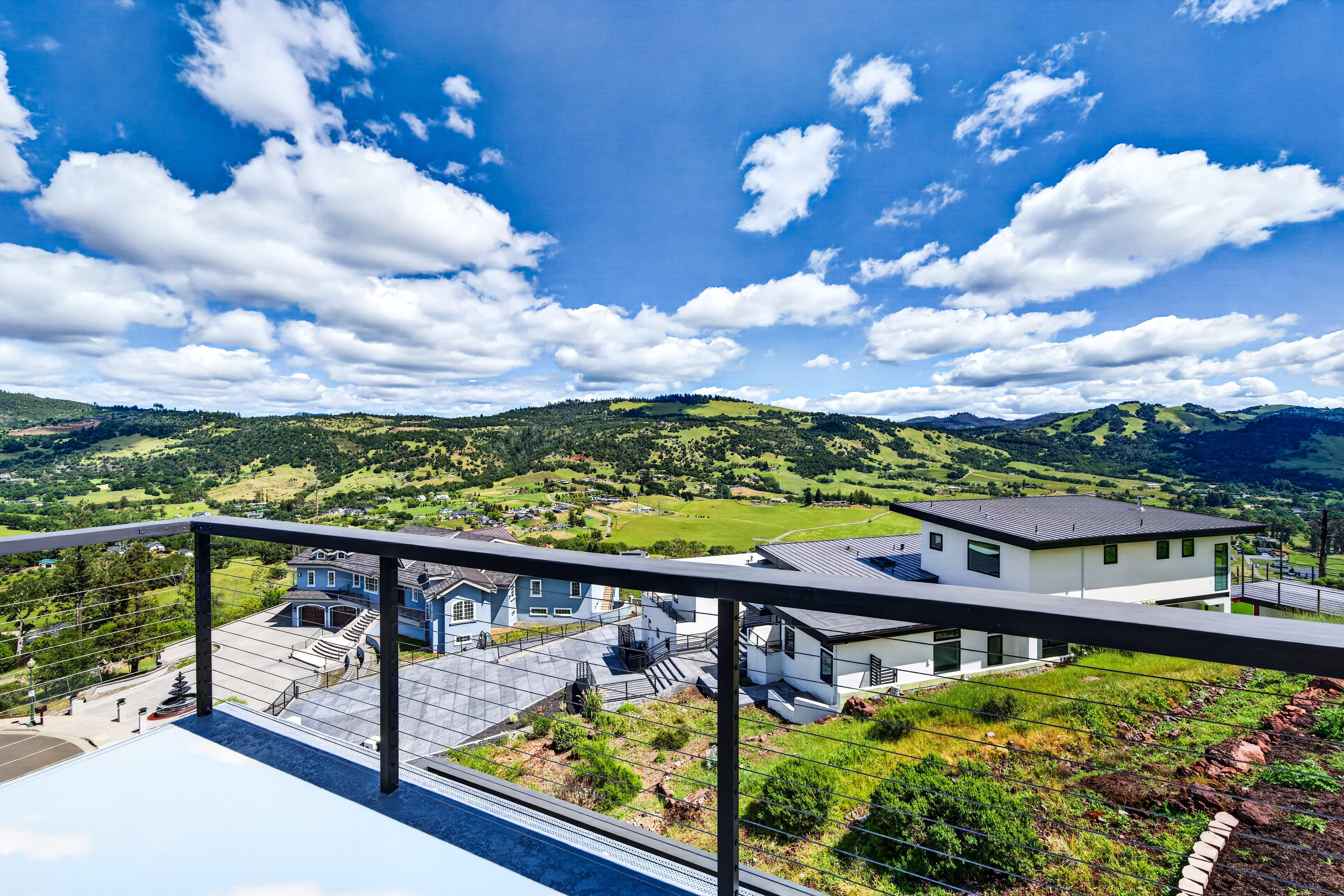  Stunning New Build - 物件實景