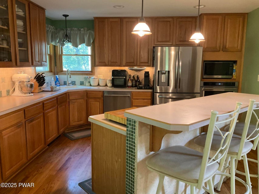 Milford, Pennsylvania, 18337, United States, 3 Bedrooms Bedrooms, ,3 BathroomsBathrooms,Residential,For Sale,1981276