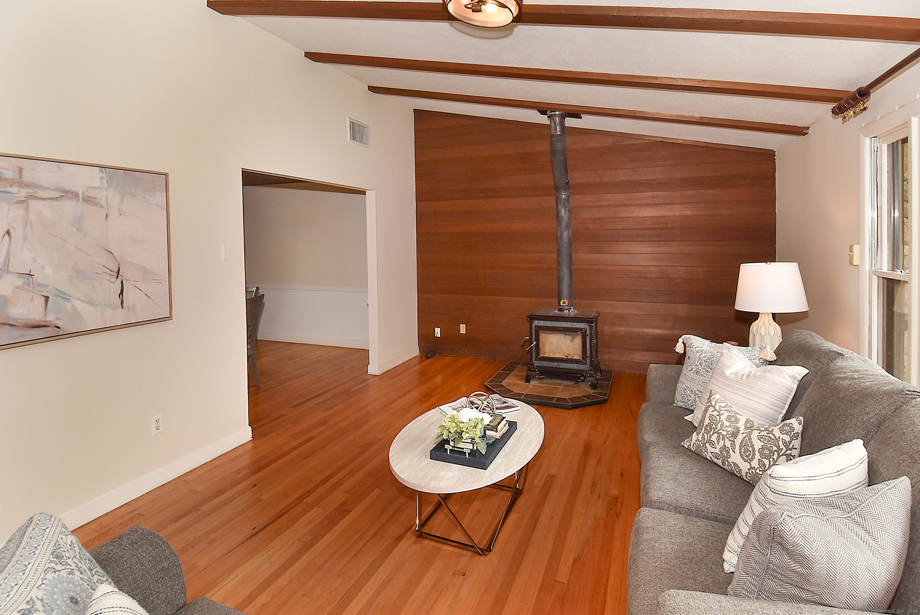 Ellington, Connecticut, 06029, United States, 5 Bedrooms Bedrooms, ,4 BathroomsBathrooms,Residential,For Sale,1911965