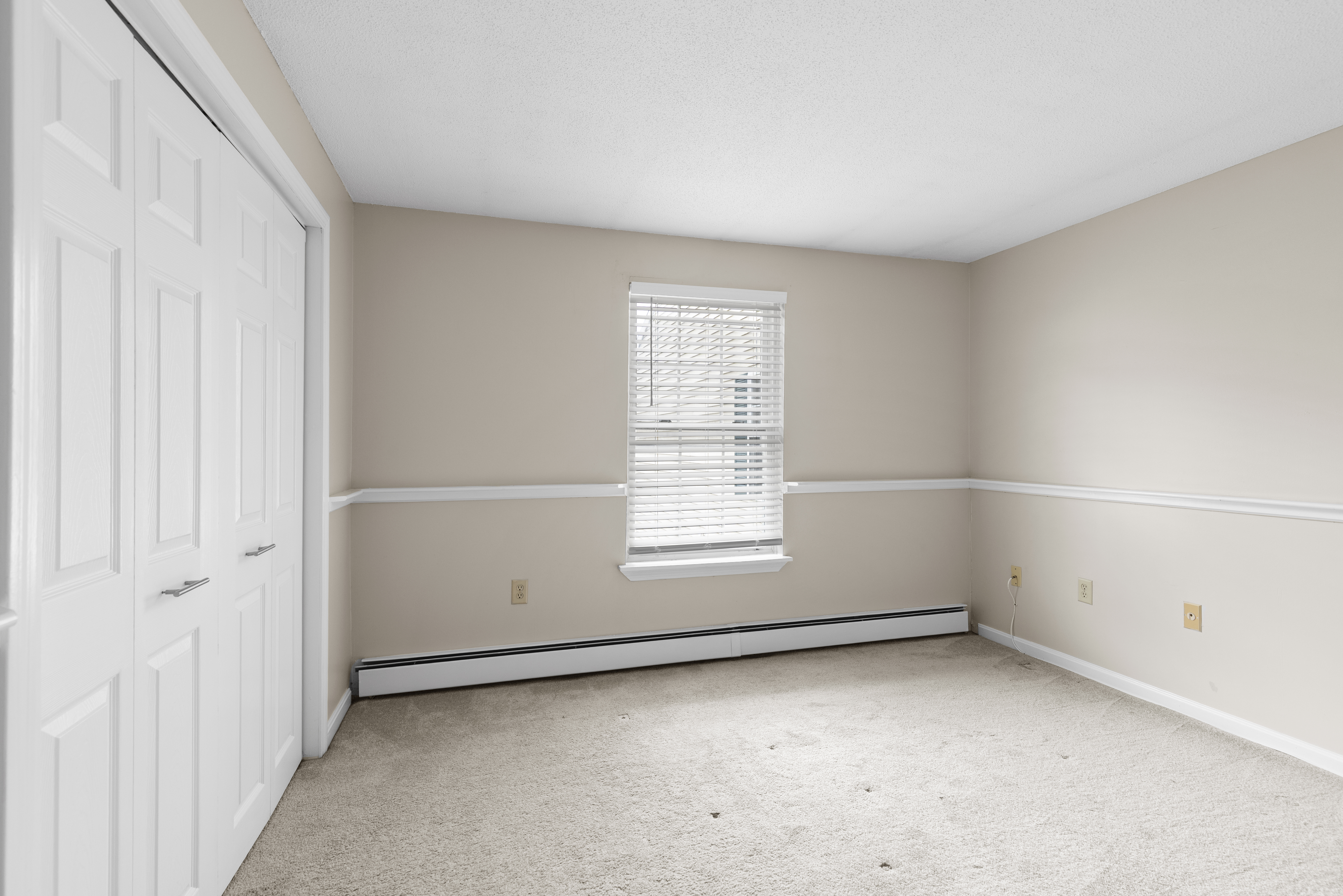  209 White Cedar Boulevard, Portsmouth, NH, 03801 - 物件實景
