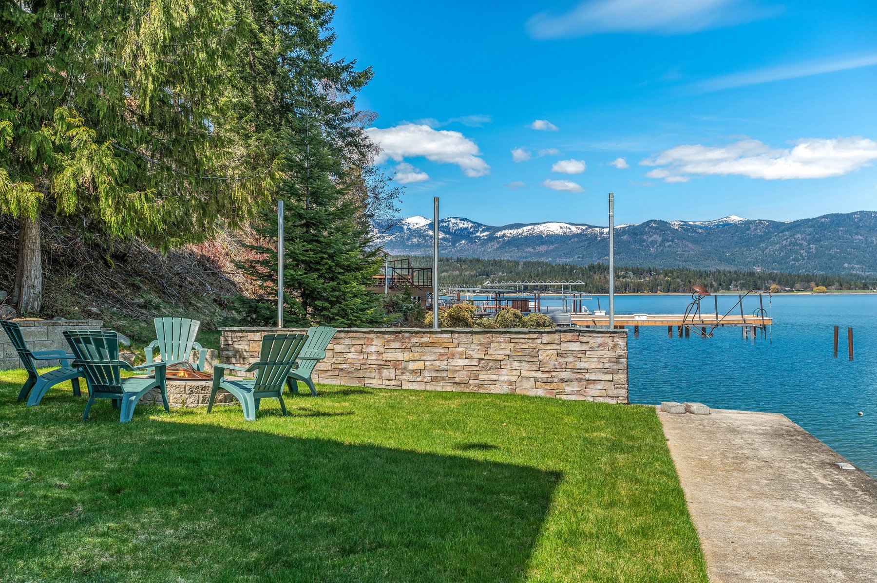 Sagle, Idaho, 83860, United States, 6 Bedrooms Bedrooms, ,5 BathroomsBathrooms,Residential,For Sale,1763487