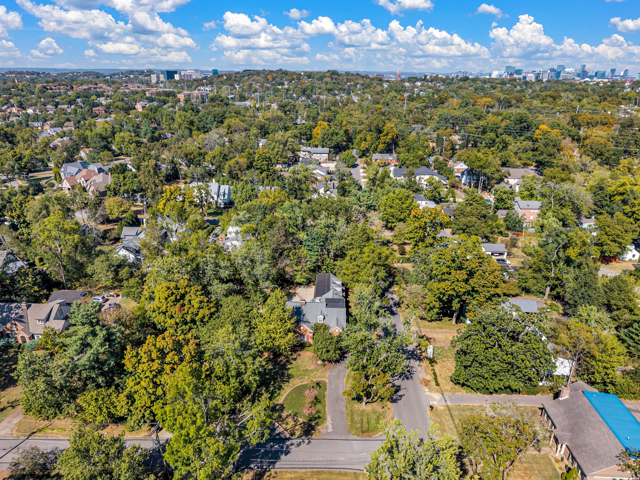 2301 Oxford Rd, Nashville, TN, 37215 - 物件實景