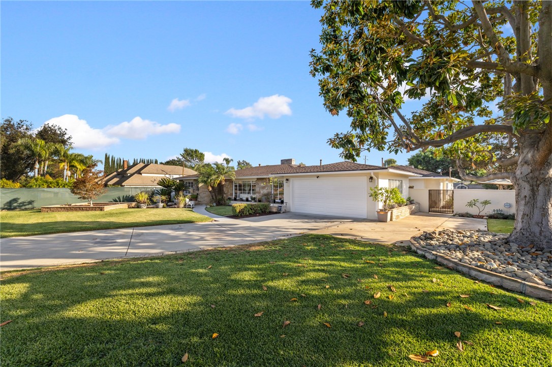 Arcadia, California, 91007, United States, 3 Bedrooms Bedrooms, ,2 BathroomsBathrooms,Residential,For Sale,1989649