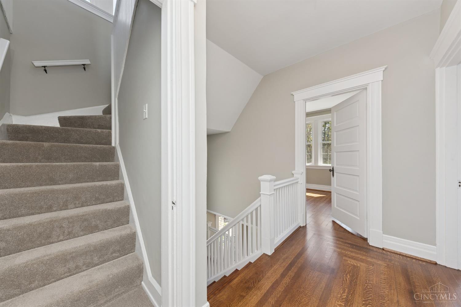 Cincinnati, Ohio, 45227, United States, 5 Bedrooms Bedrooms, ,3 BathroomsBathrooms,Residential,For Sale,1939173