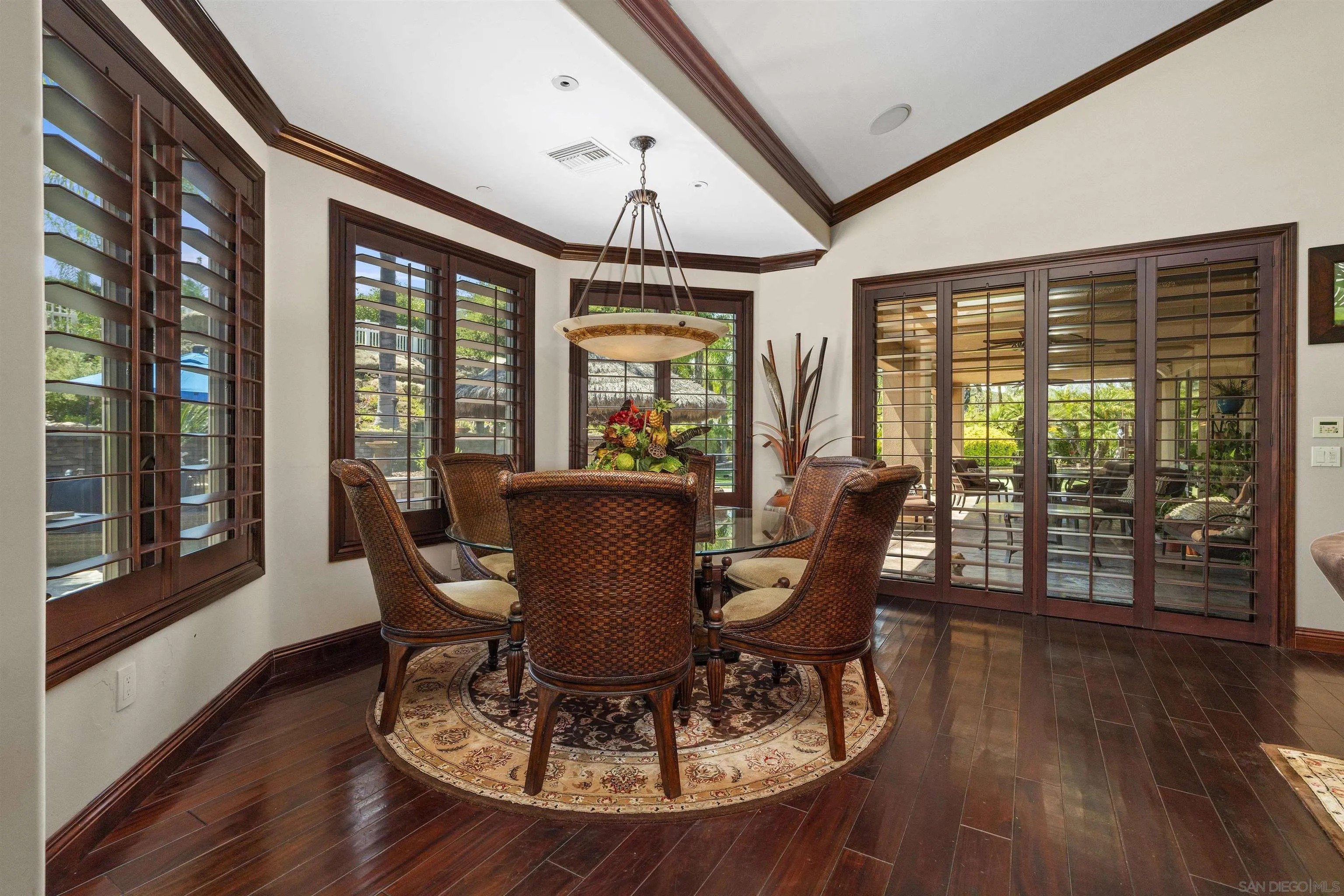 Alpine, California, 91901, United States, 3 Bedrooms Bedrooms, ,5 BathroomsBathrooms,Residential,For Sale,1997111