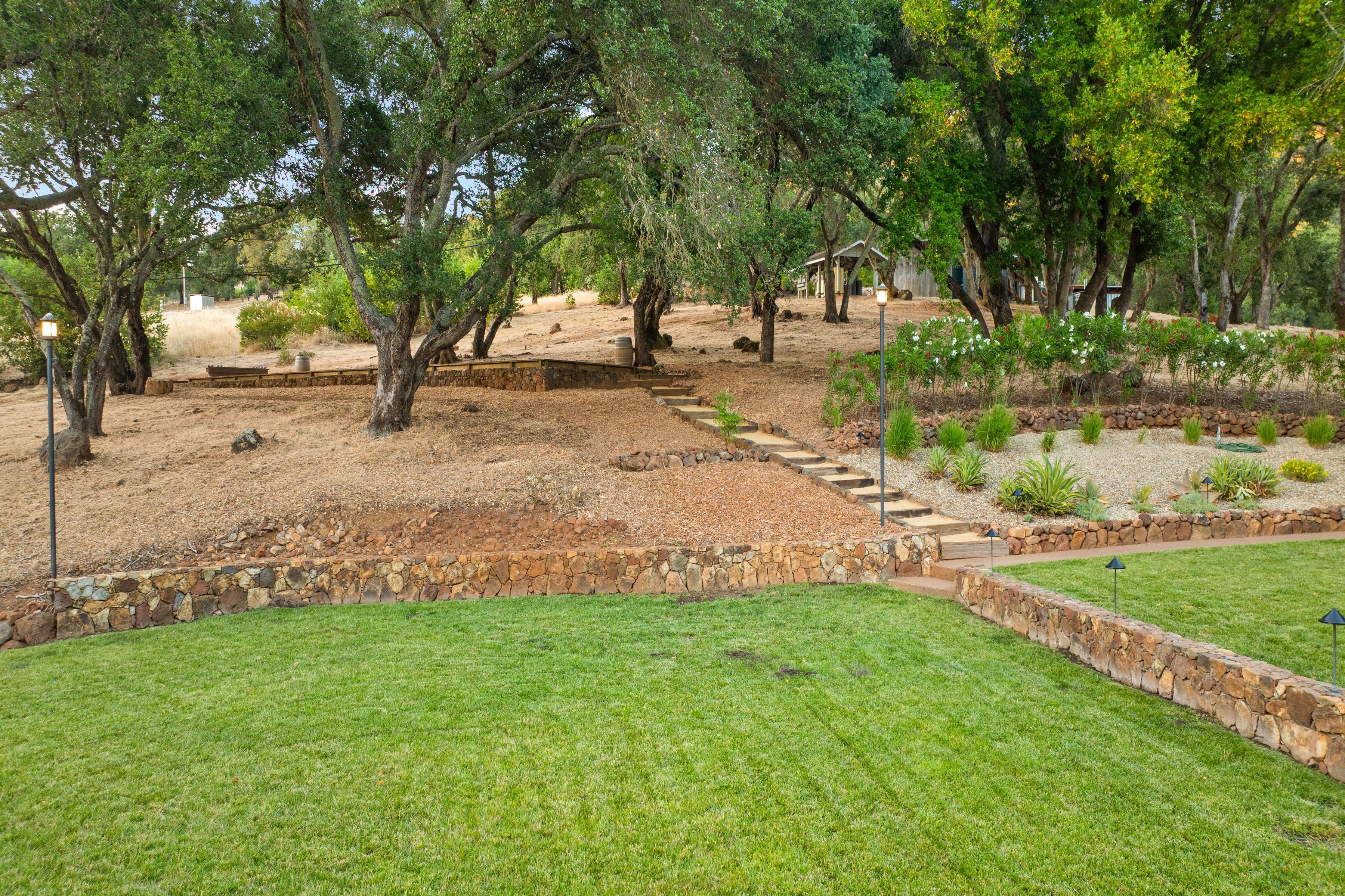  14347 Highway 12 - 物件實景